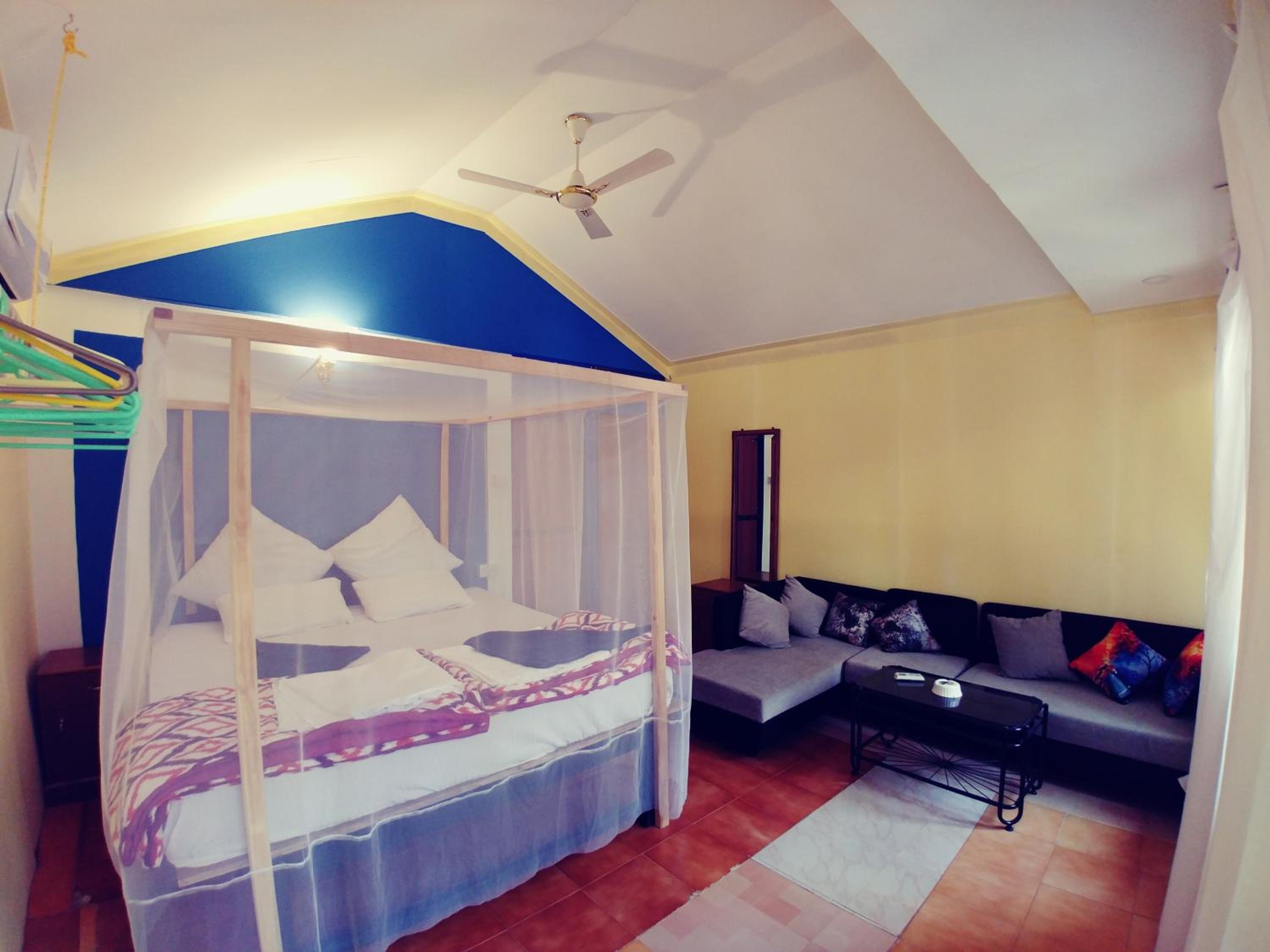Deluxe Double Room with Balcony photo 1