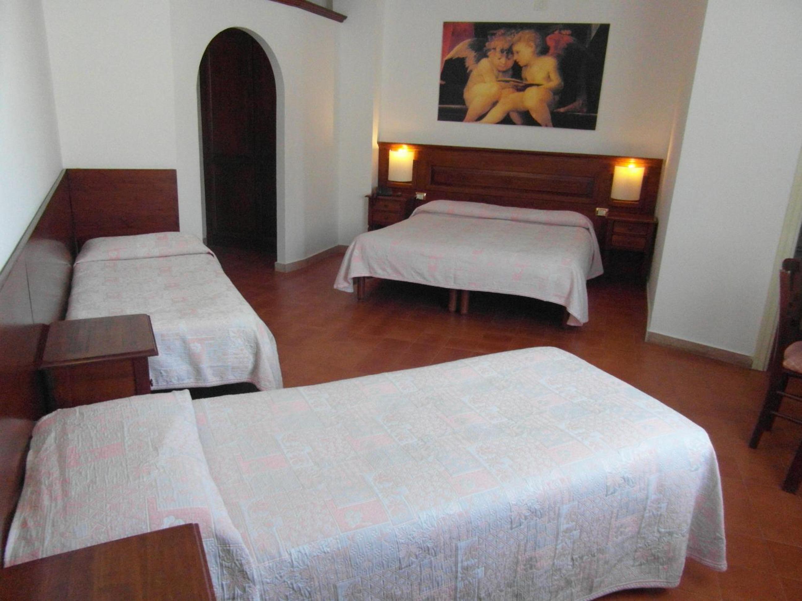 Quadruple Room photo 2