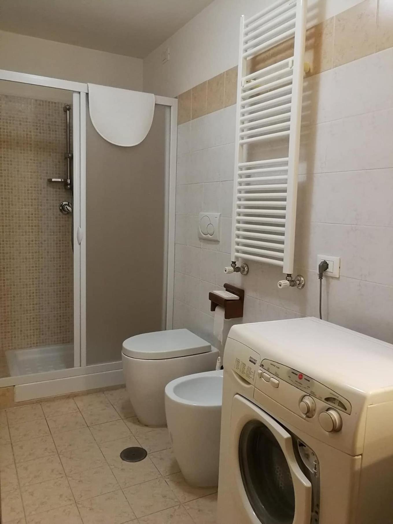 Family Room With Private Bathroom photo 3