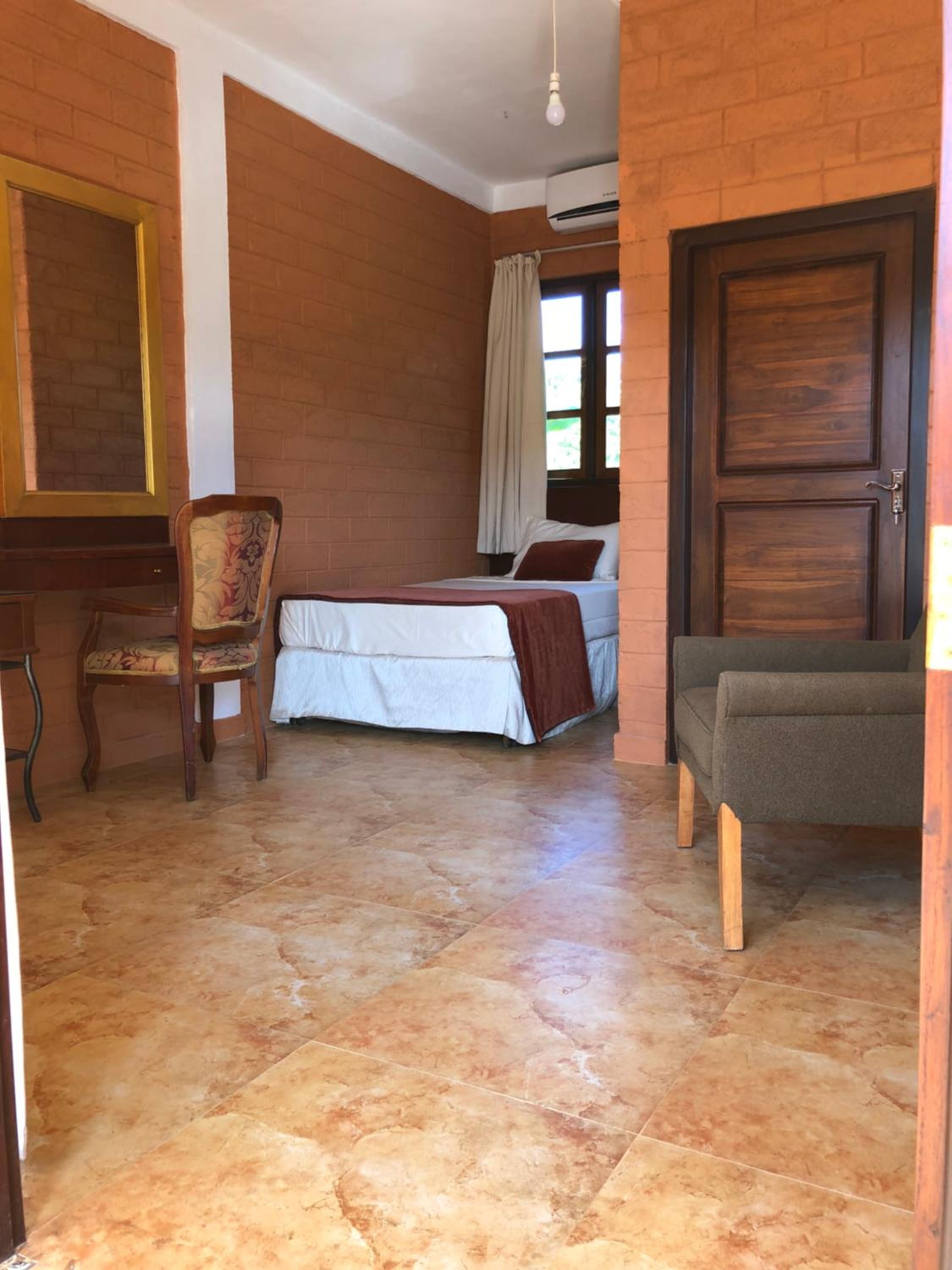 Single Room with Pool View photo 3