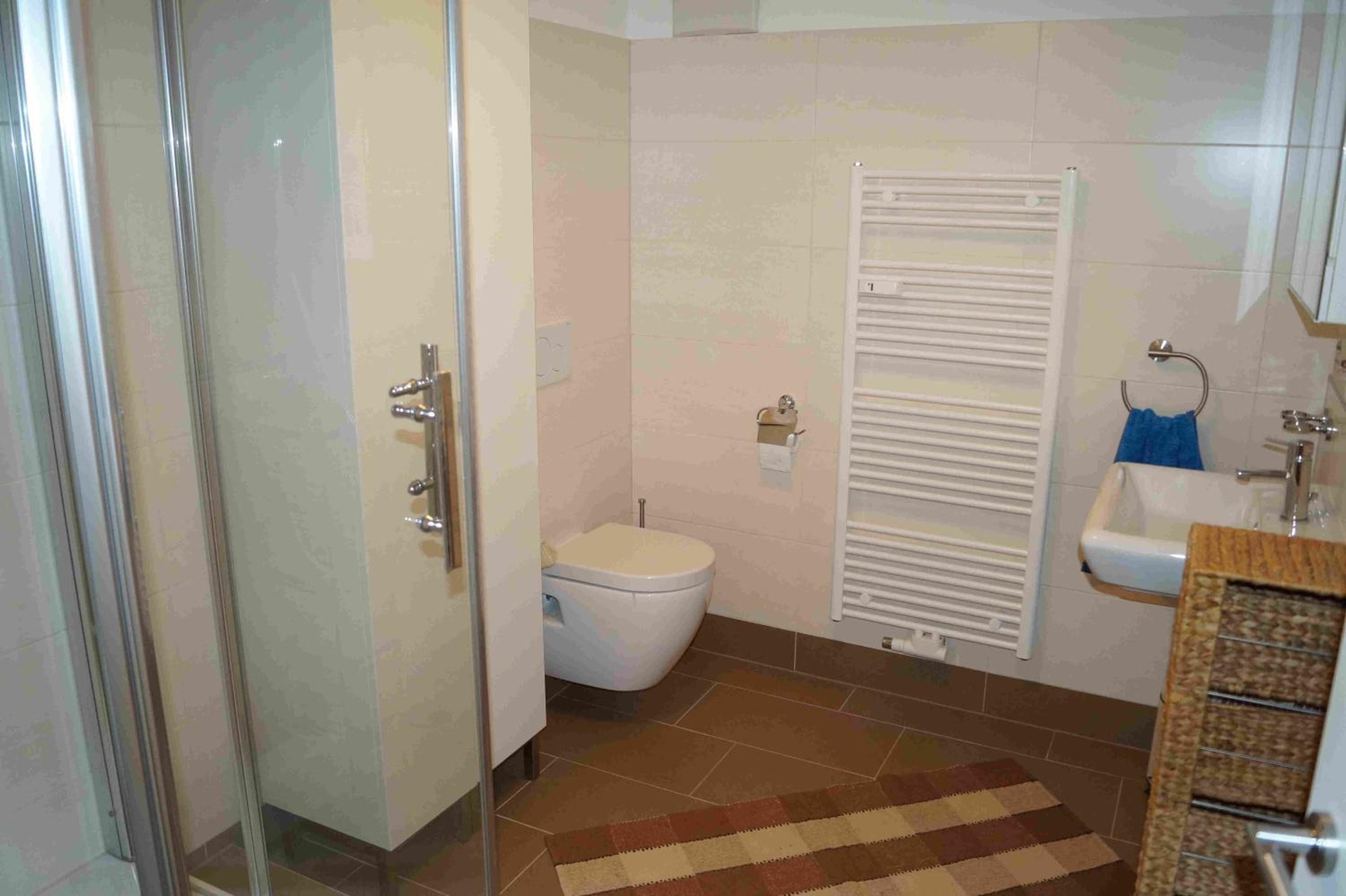 Apartment with Balcony photo 3