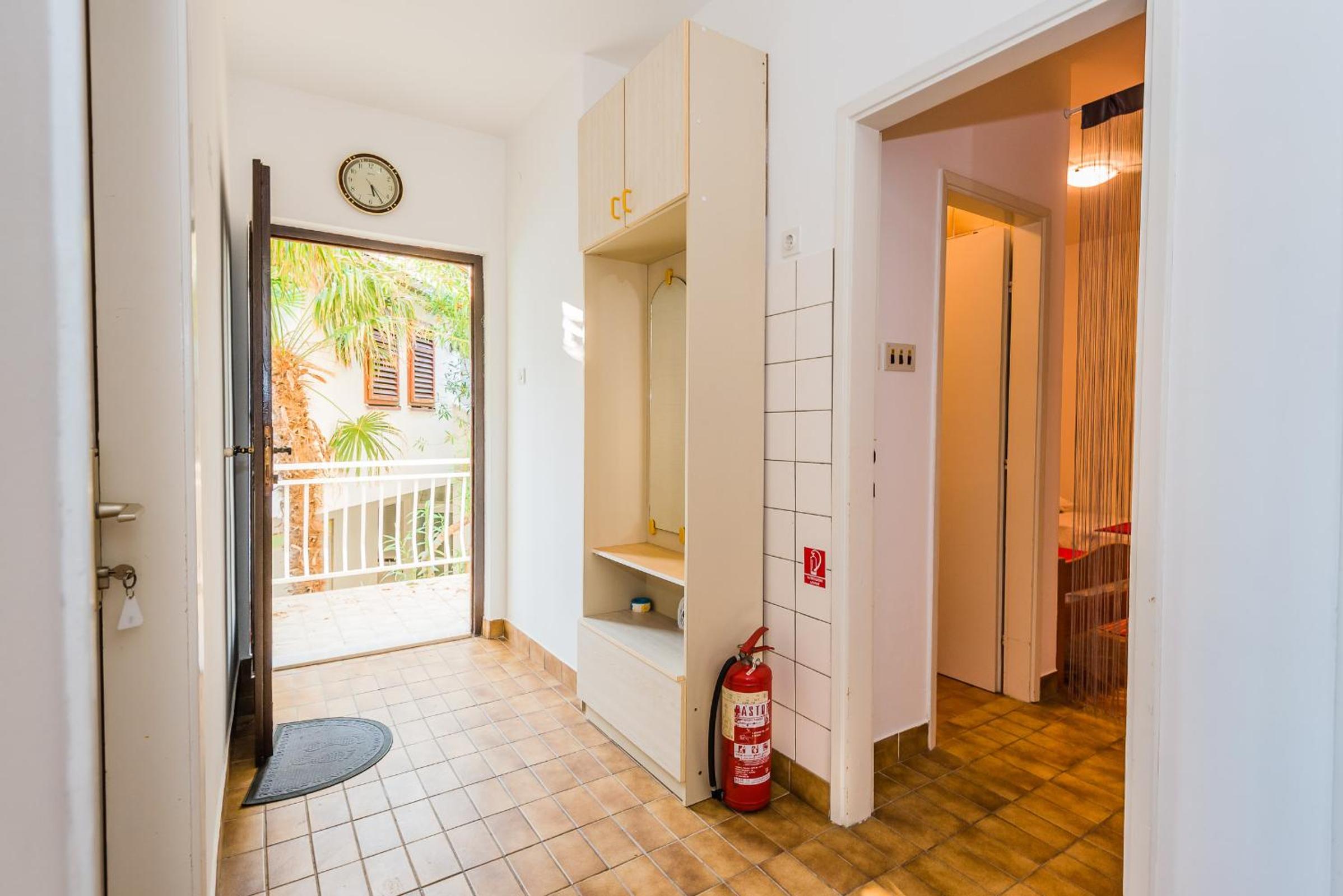 Deluxe Double Room with Shower photo 1