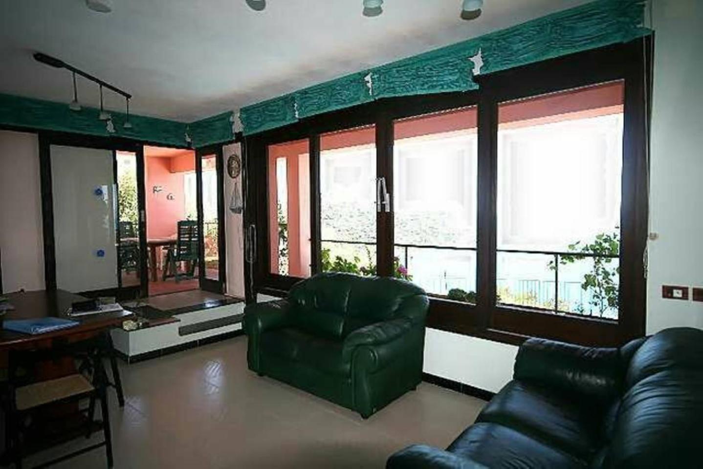 Villa photo 3