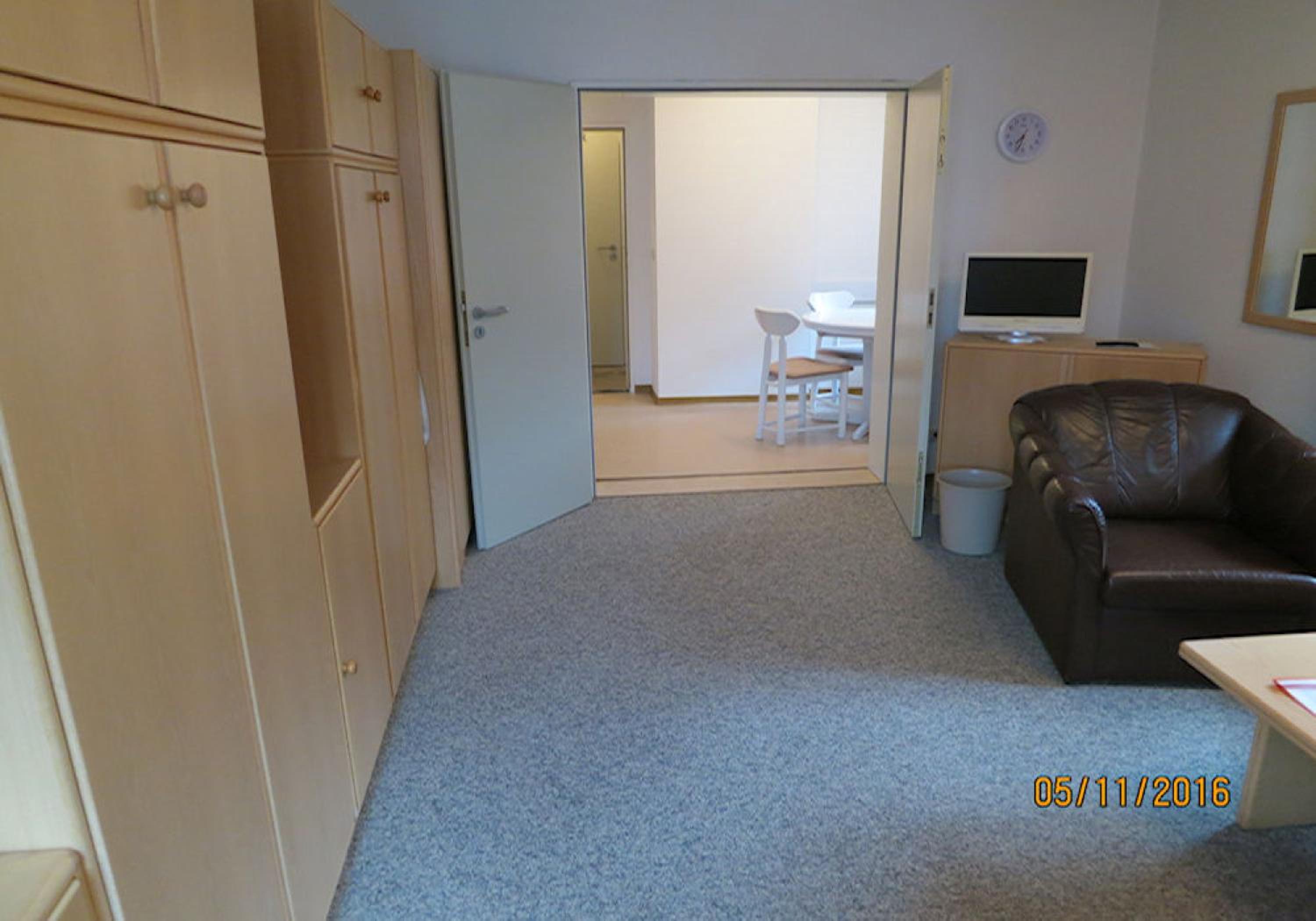Apartment 3 with Mountain View photo 1