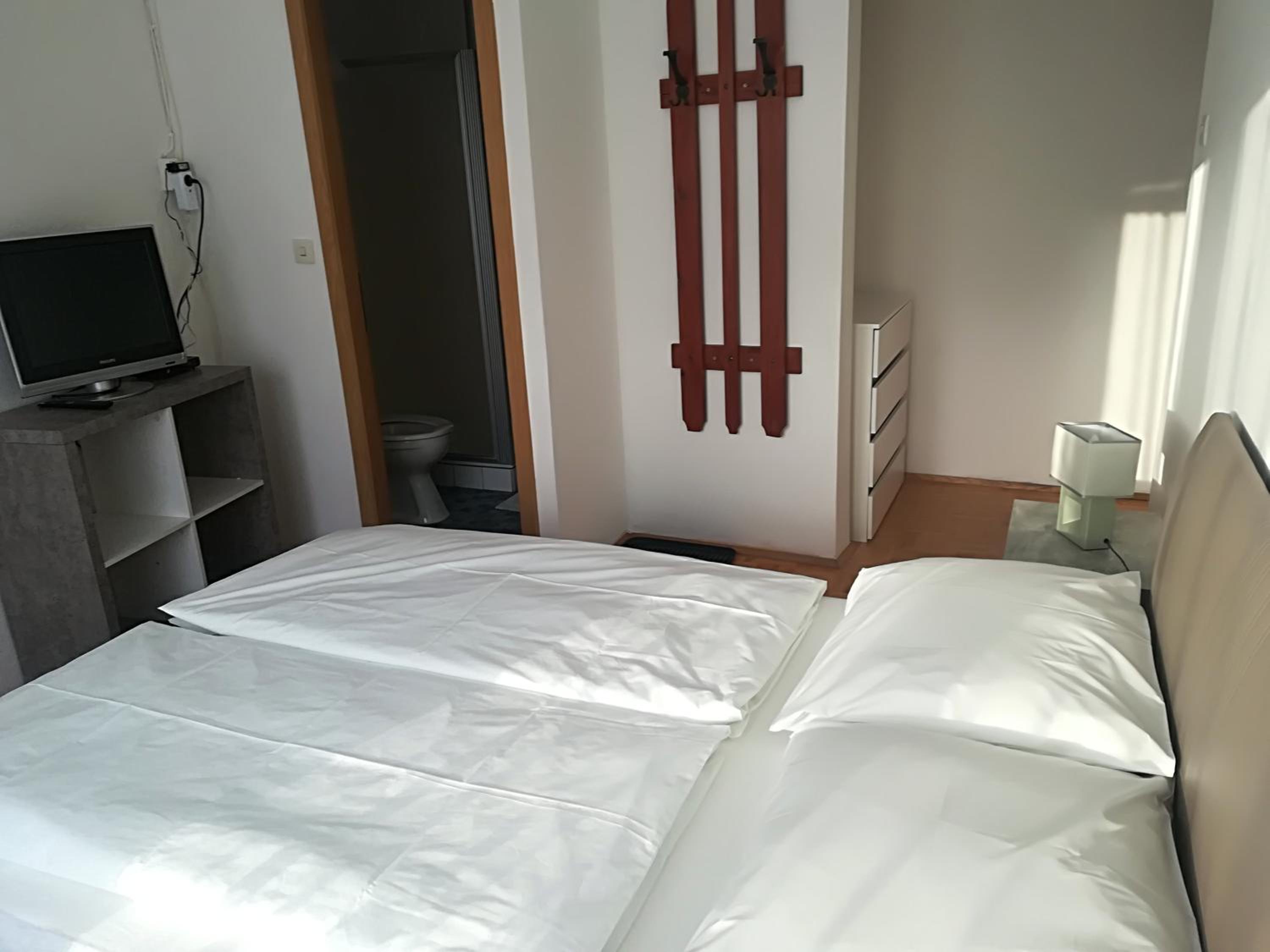 Deluxe Double Room with Balcony photo 2