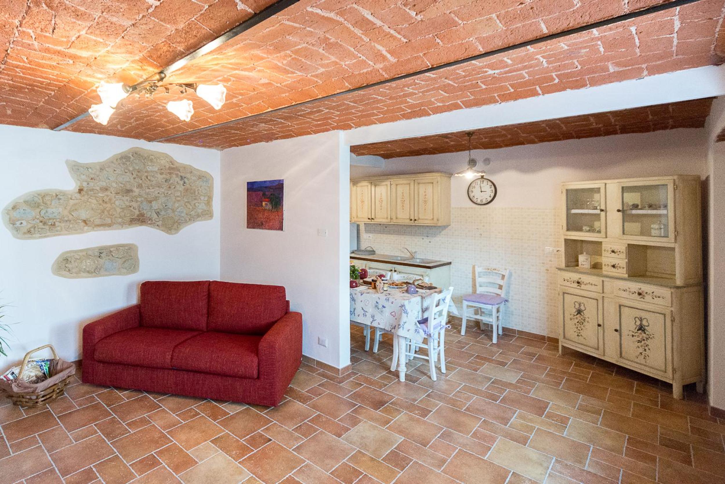Apartment - Split Level - Photo 3