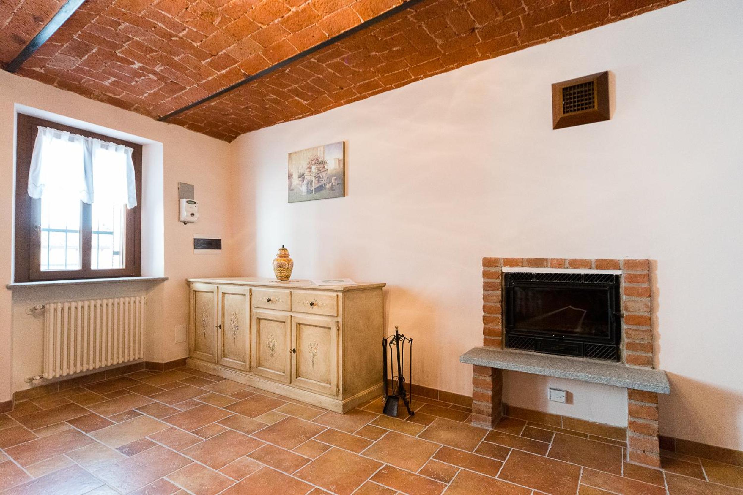 Apartment - Split Level - Photo 7