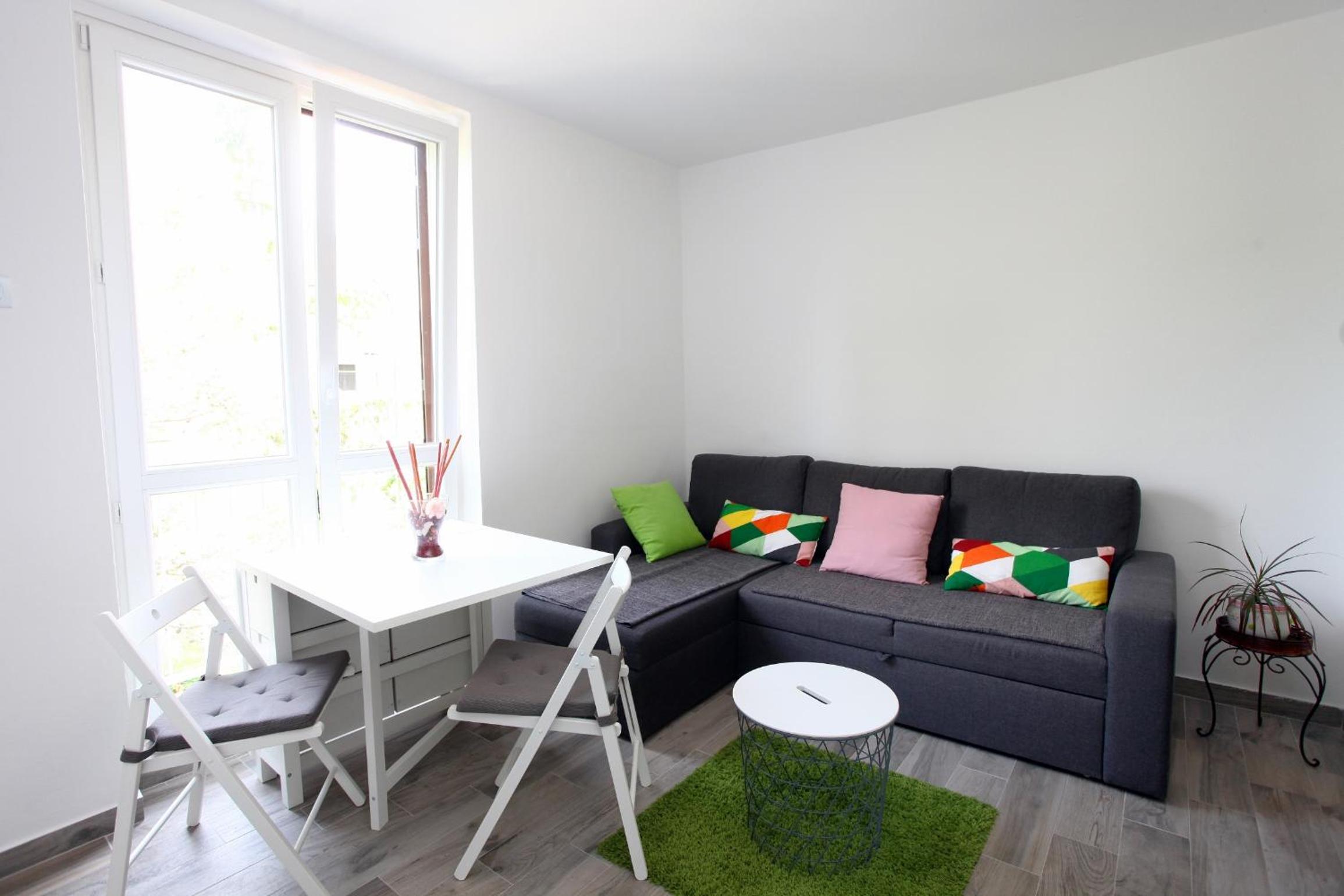 Apartment photo 1