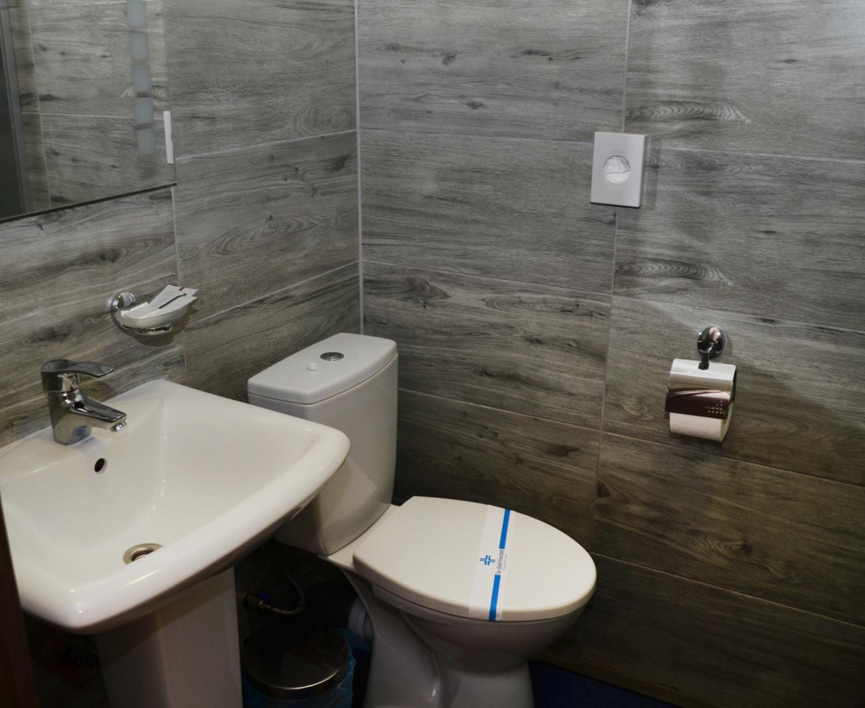 Single Room with Shower