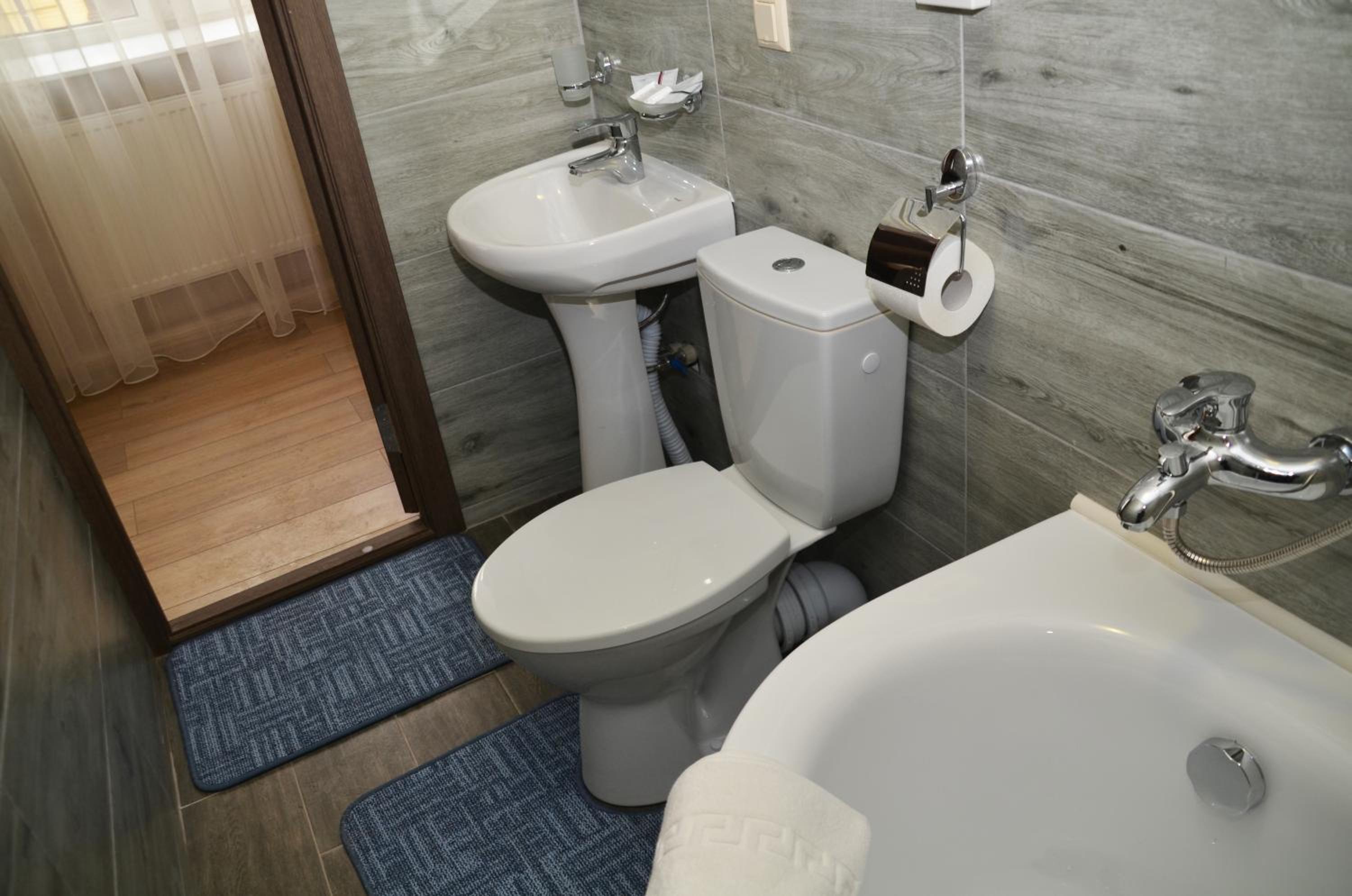 Standard Suite