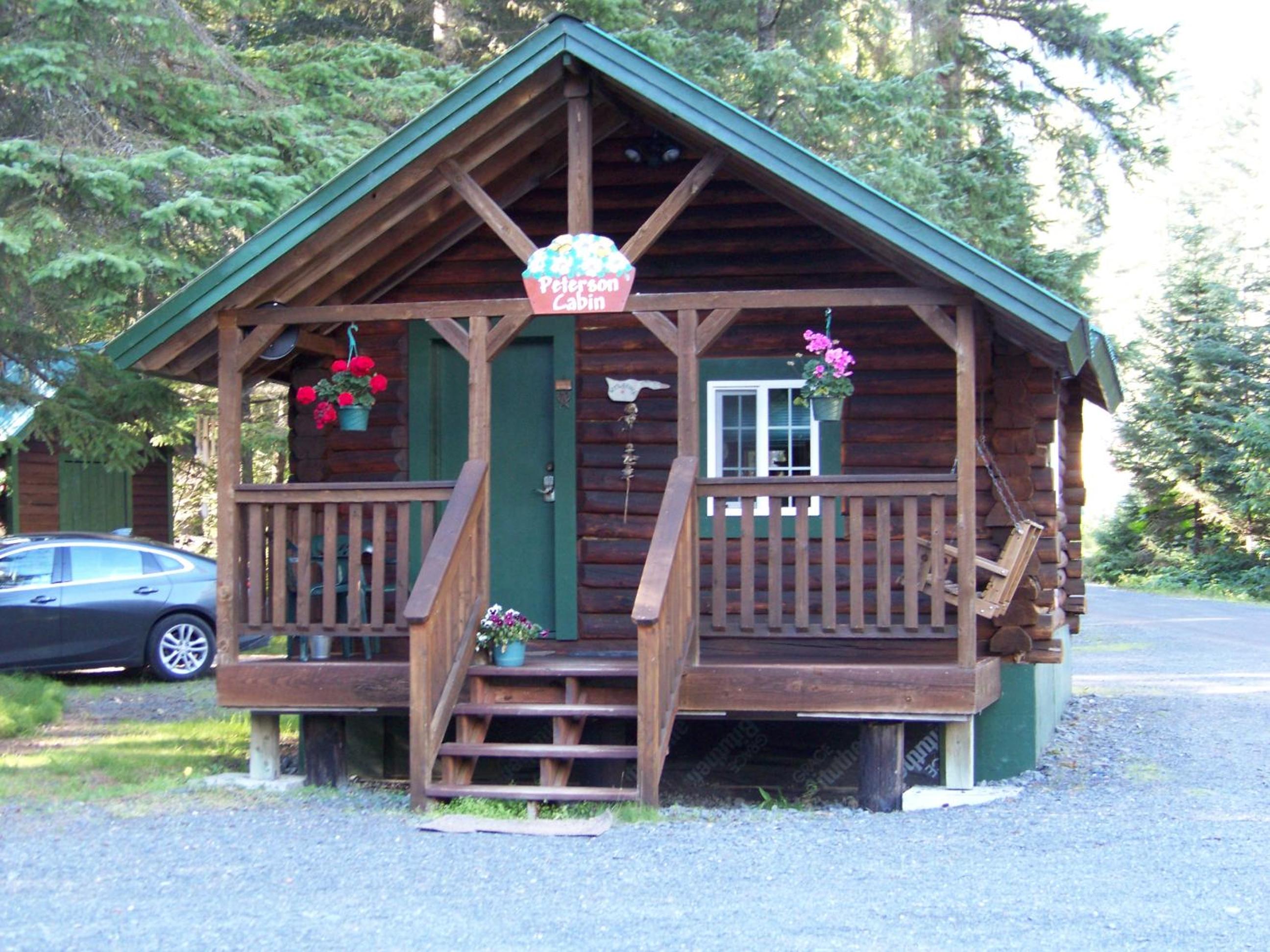 The Peterson Cabin photo 2