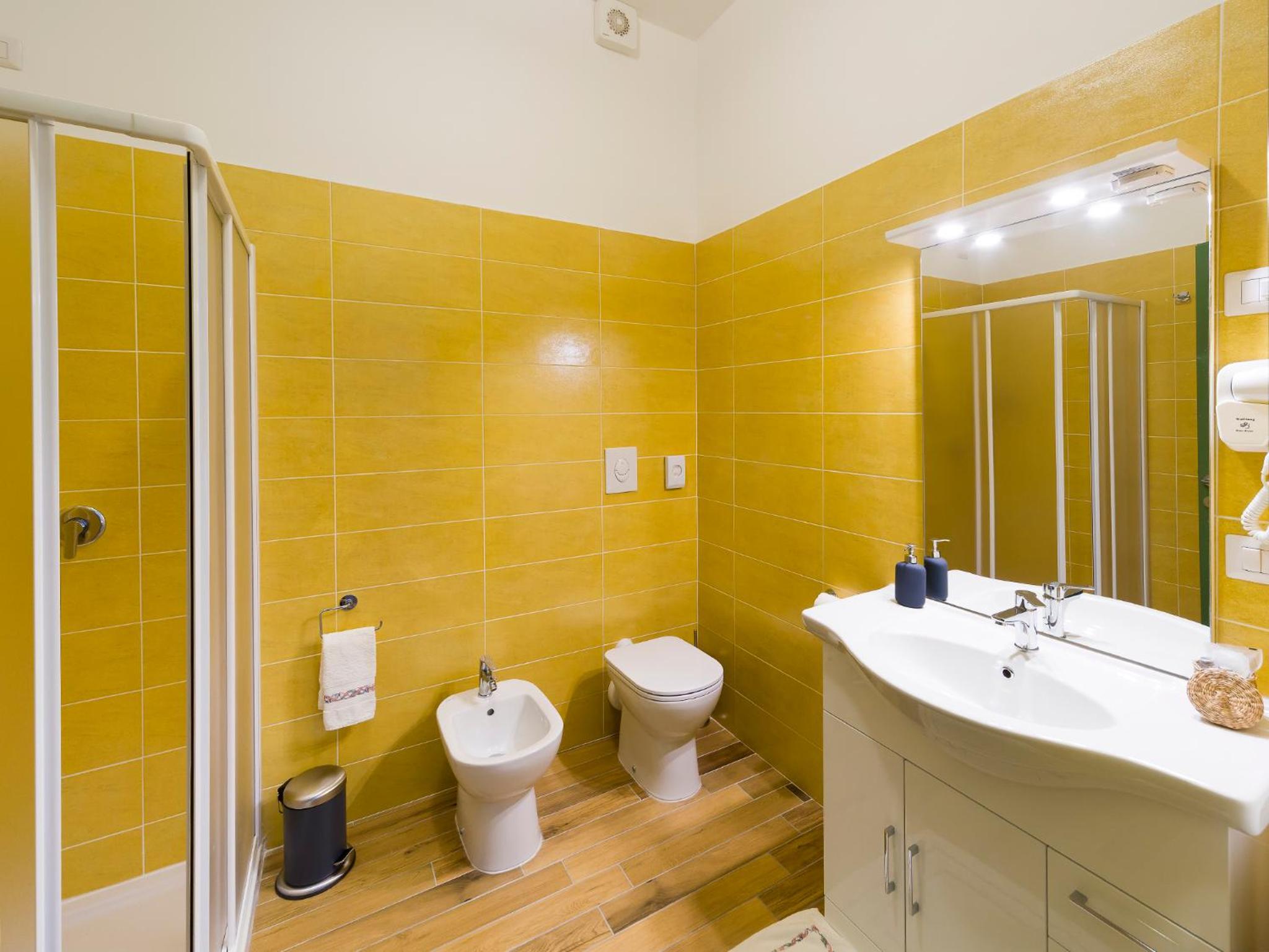Triple Room with Private Bathroom photo 2