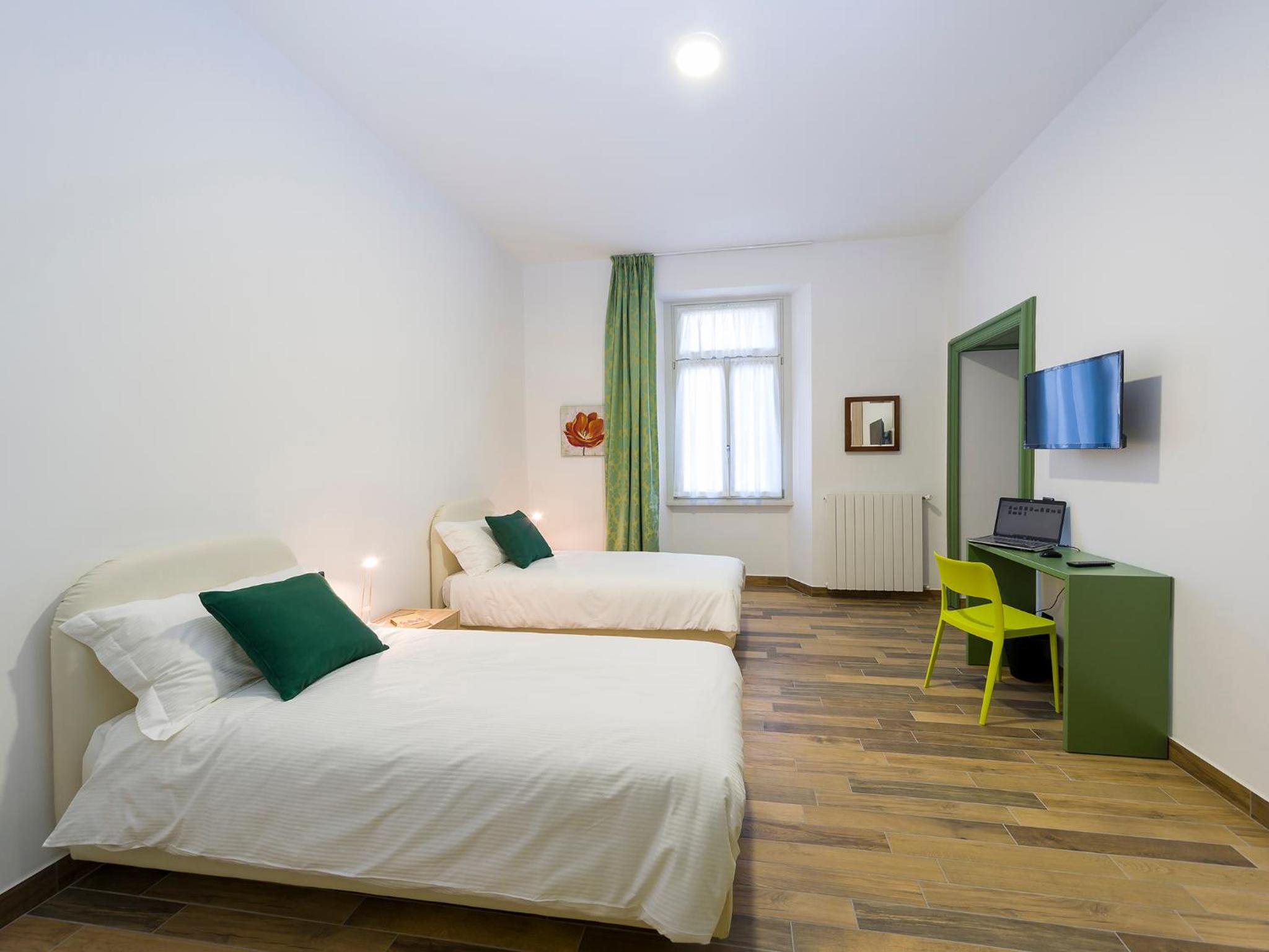 Twin Room with Private Bathroom photo 1