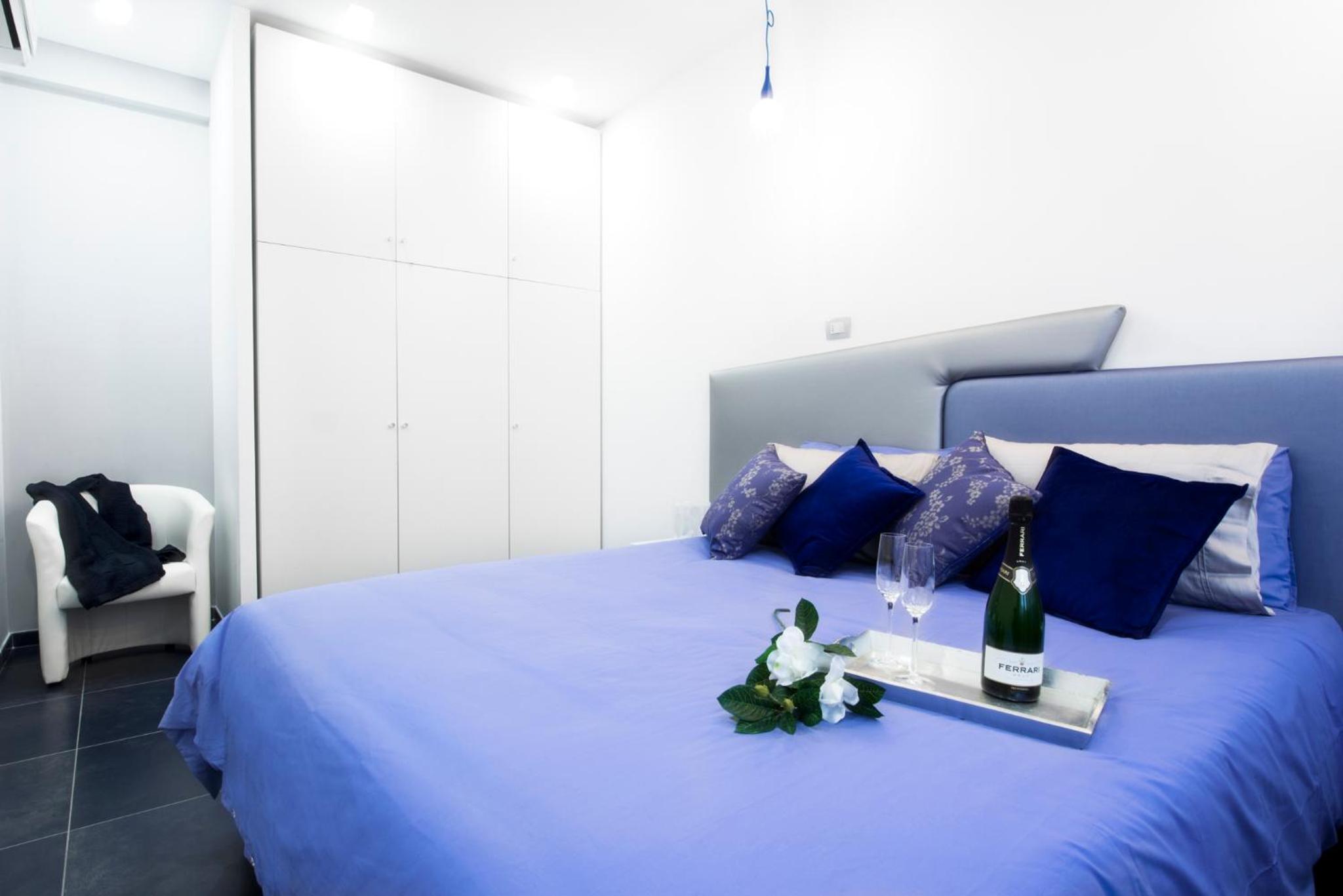 Deluxe Two-Bedroom Apartment