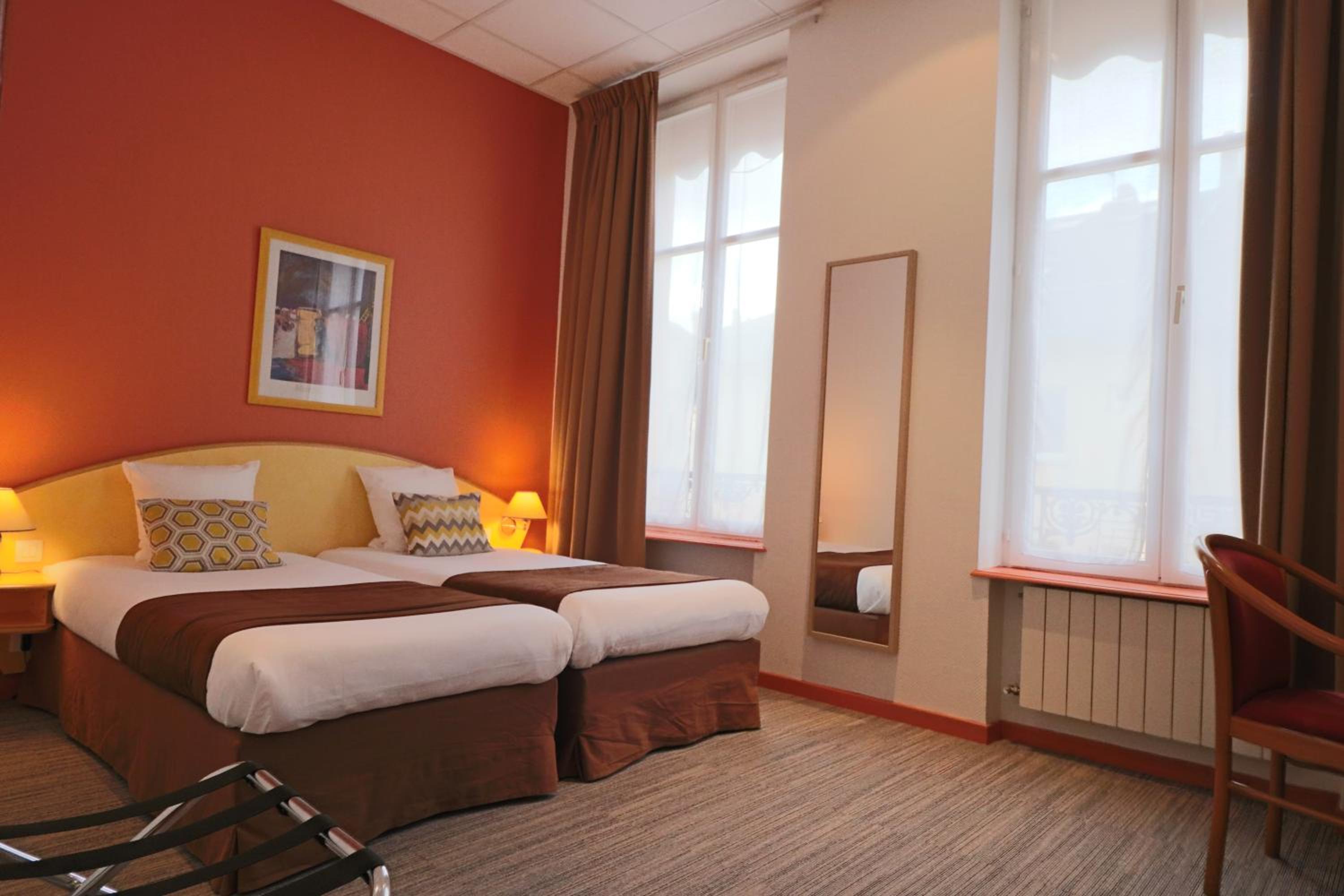 Twin Room - Photo 4