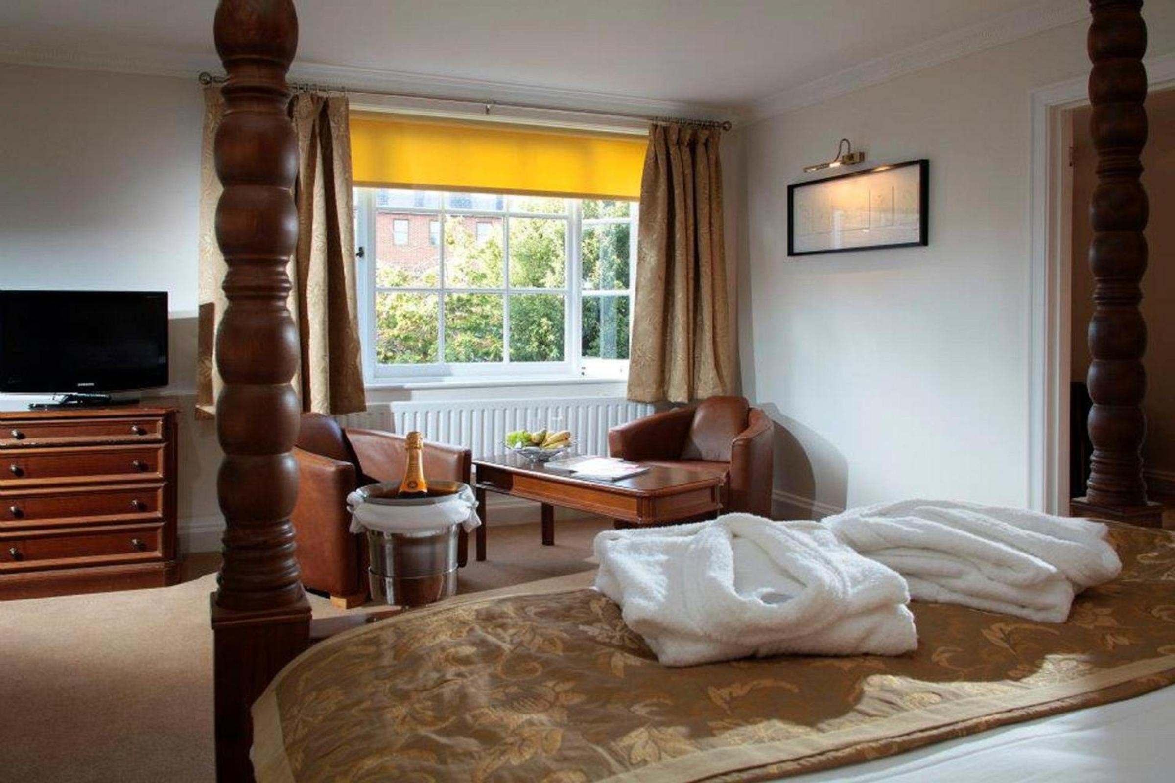 Four Poster Suite - Photo 1