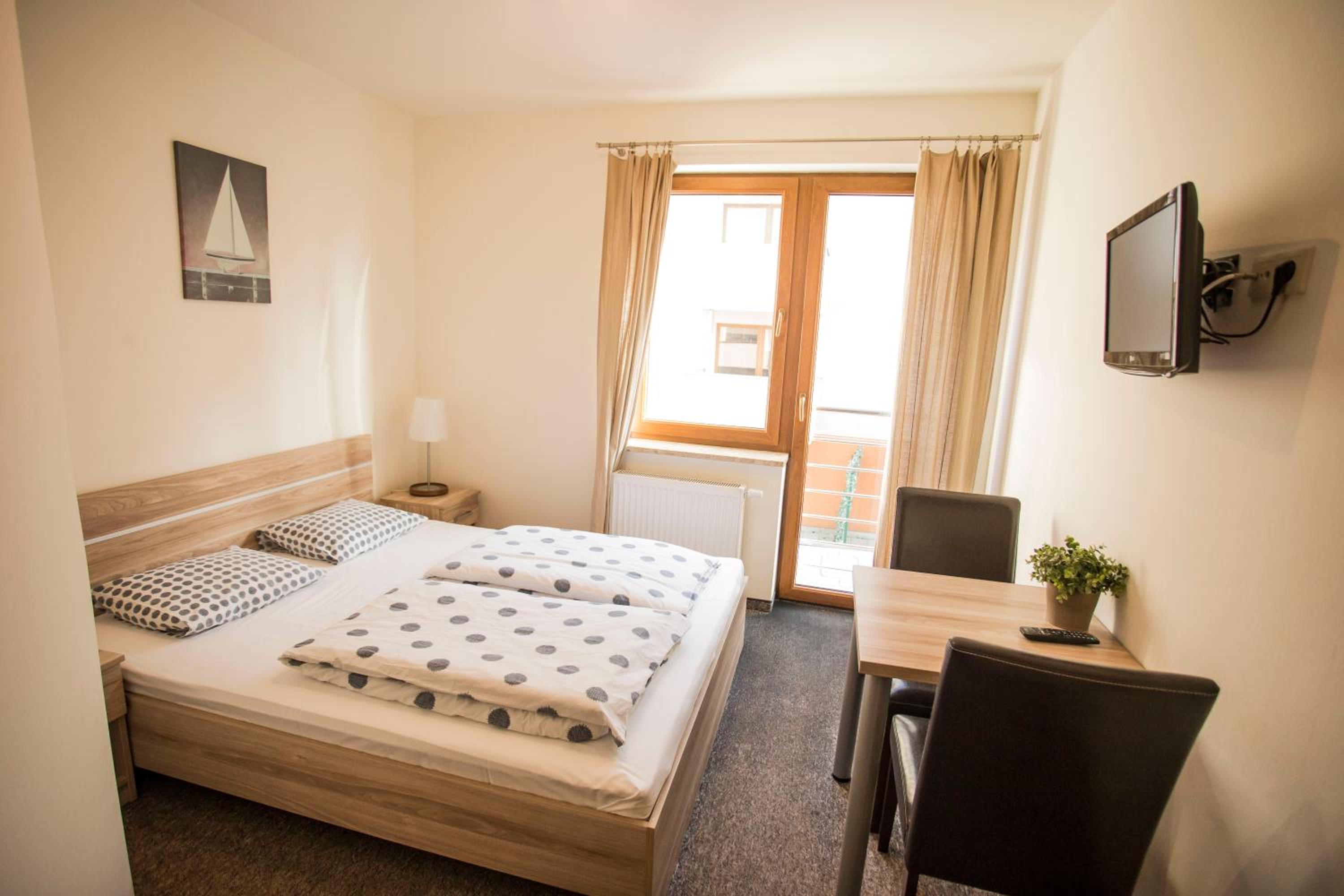 Apartment photo 1
