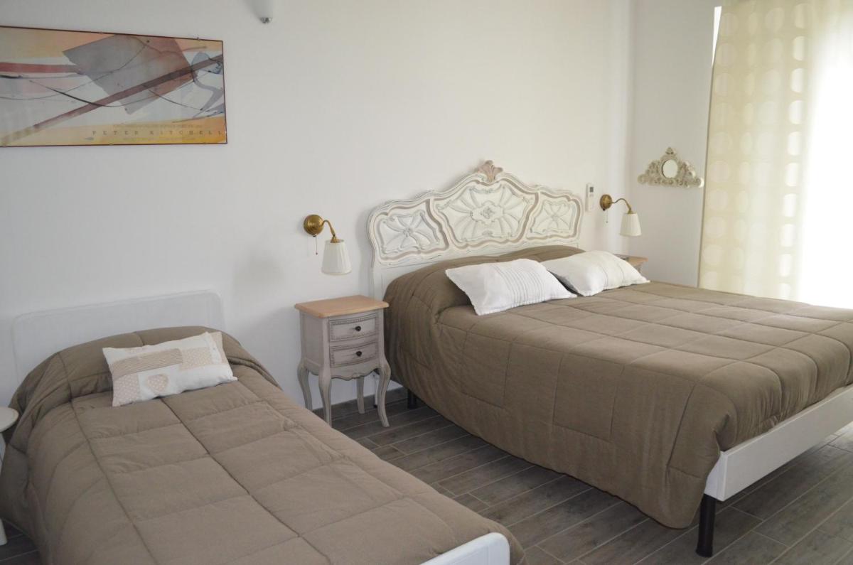 Large Double Room photo 3