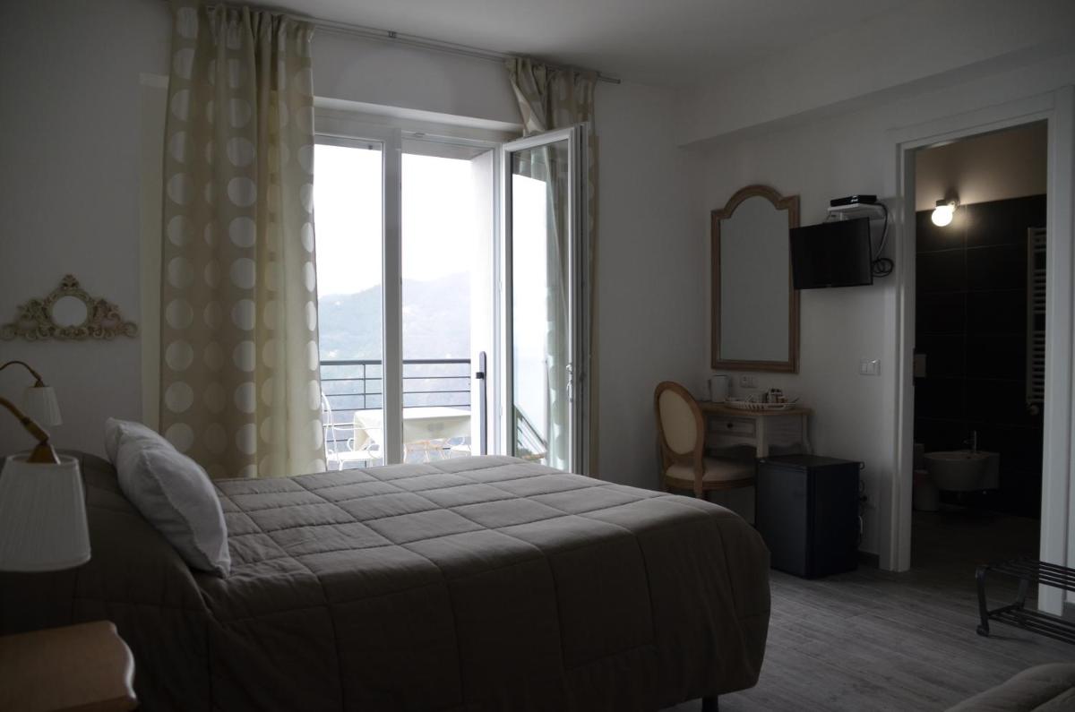 Large Double Room photo 2