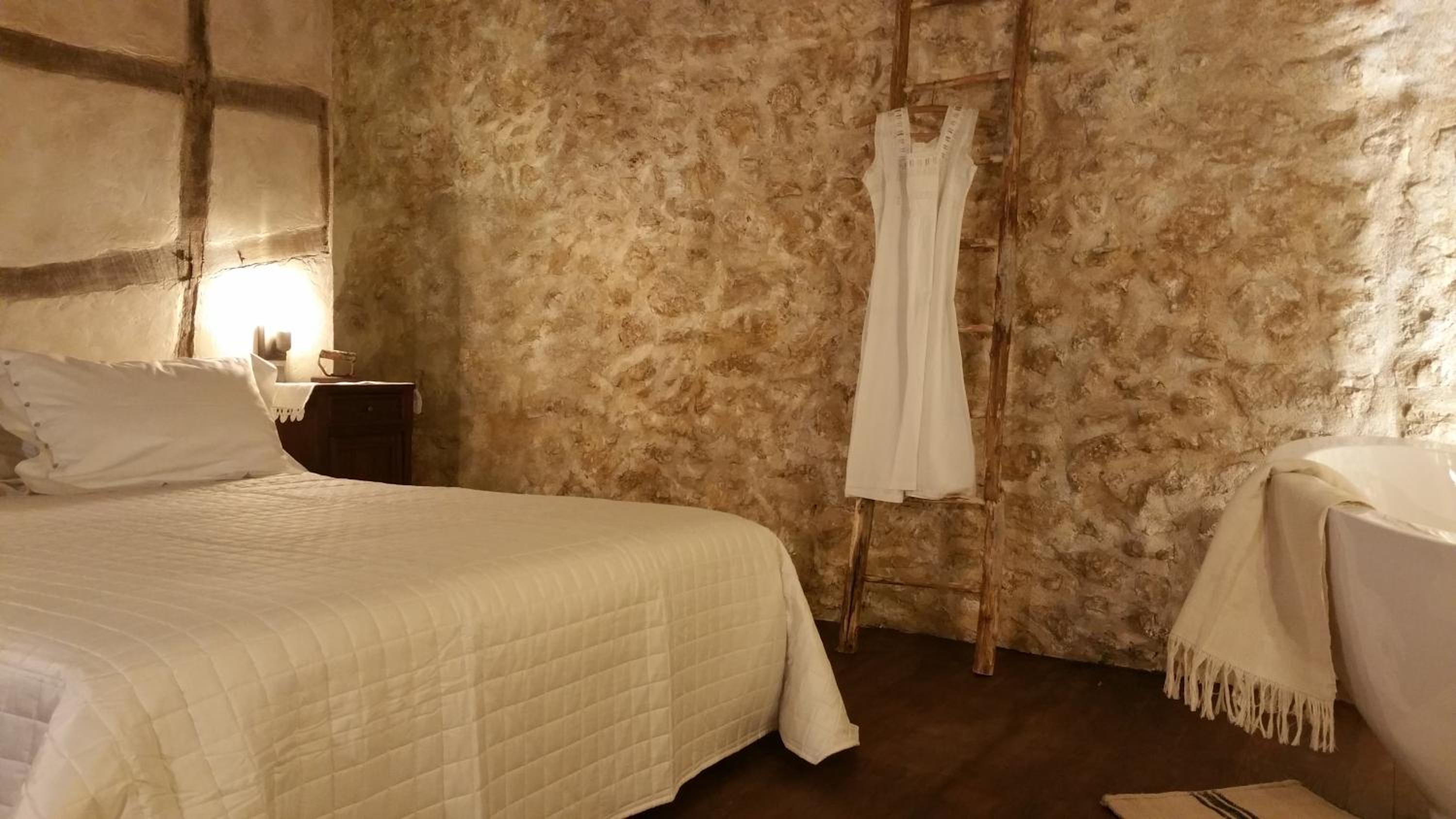Double Room with Mountain View - Photo 7