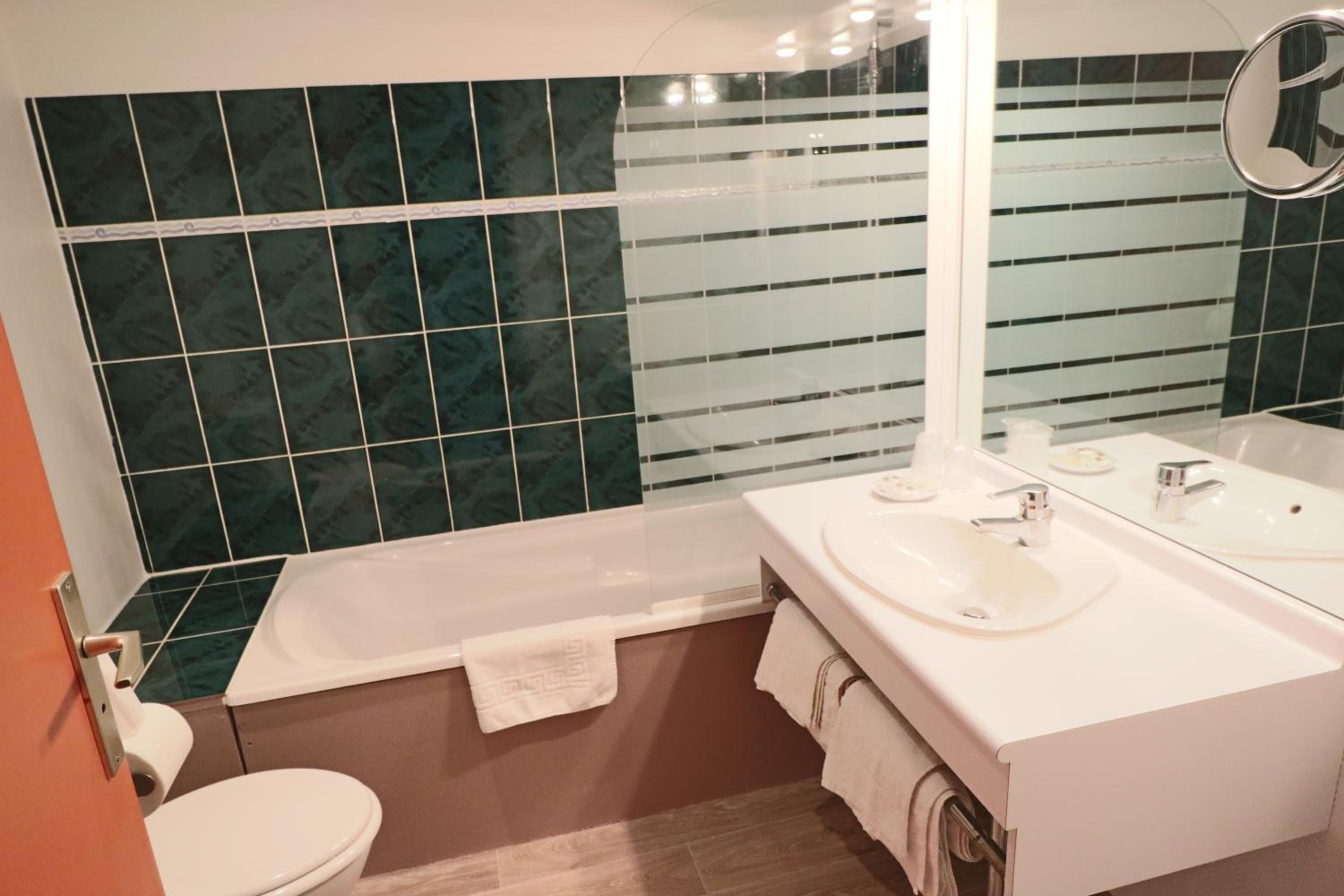 Double Room with Double Occupancy - Photo 2