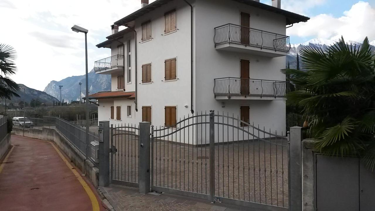 Apartment with Terrace photo 3