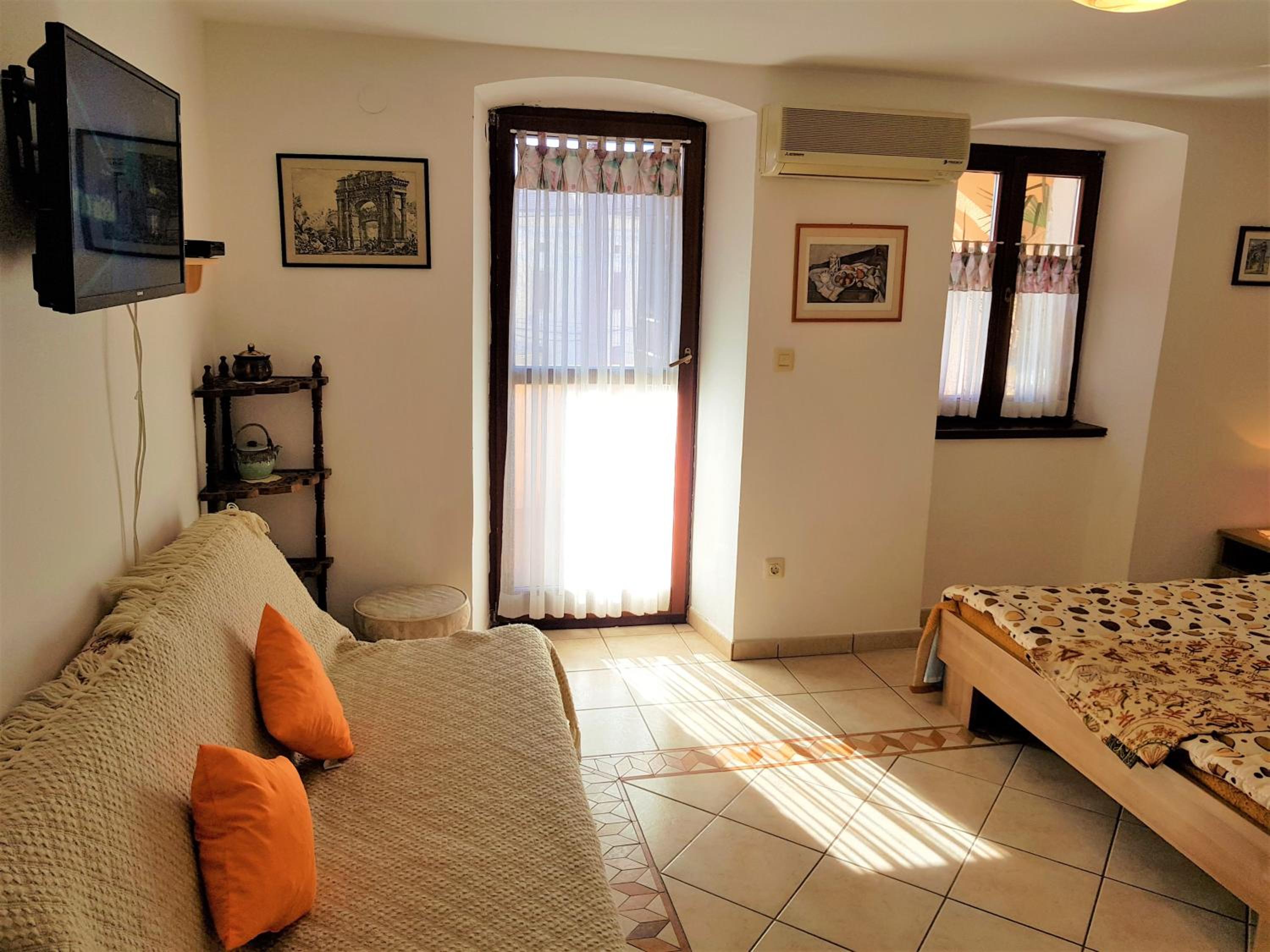 Apartment with Sea View - Photo 35