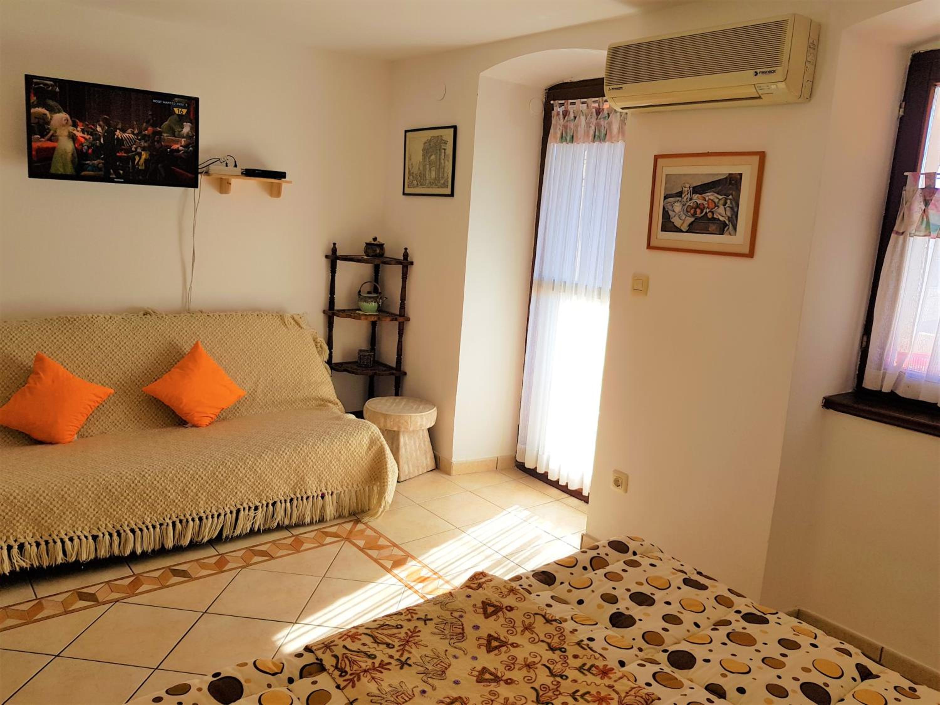Apartment with Sea View - Photo 33