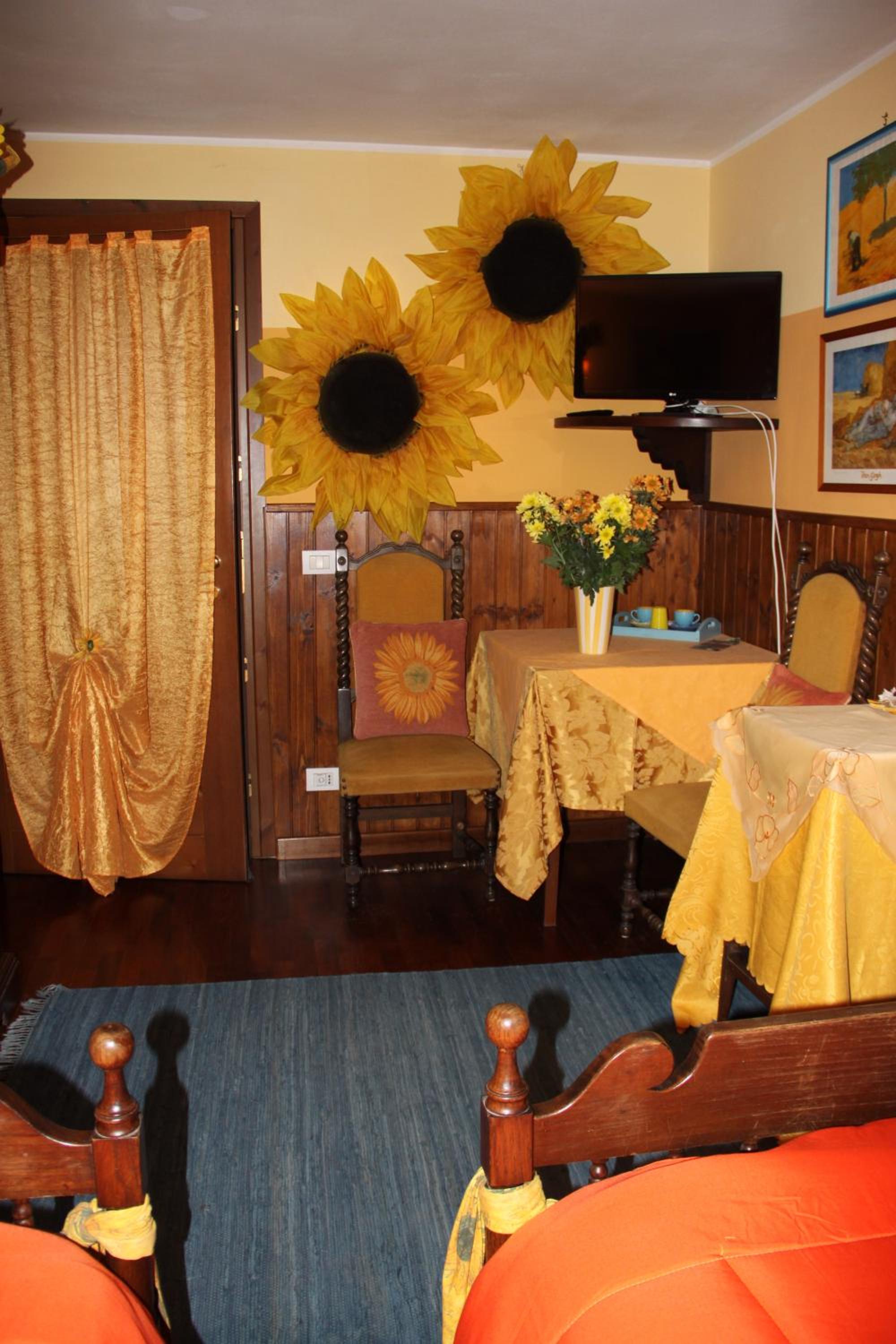 Twin Room - Photo 4