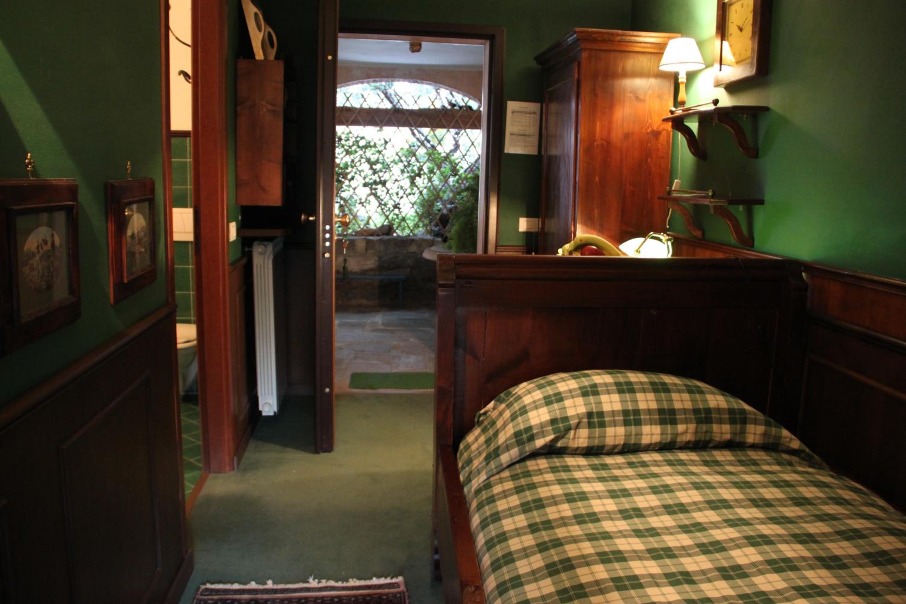 Single Room photo 1