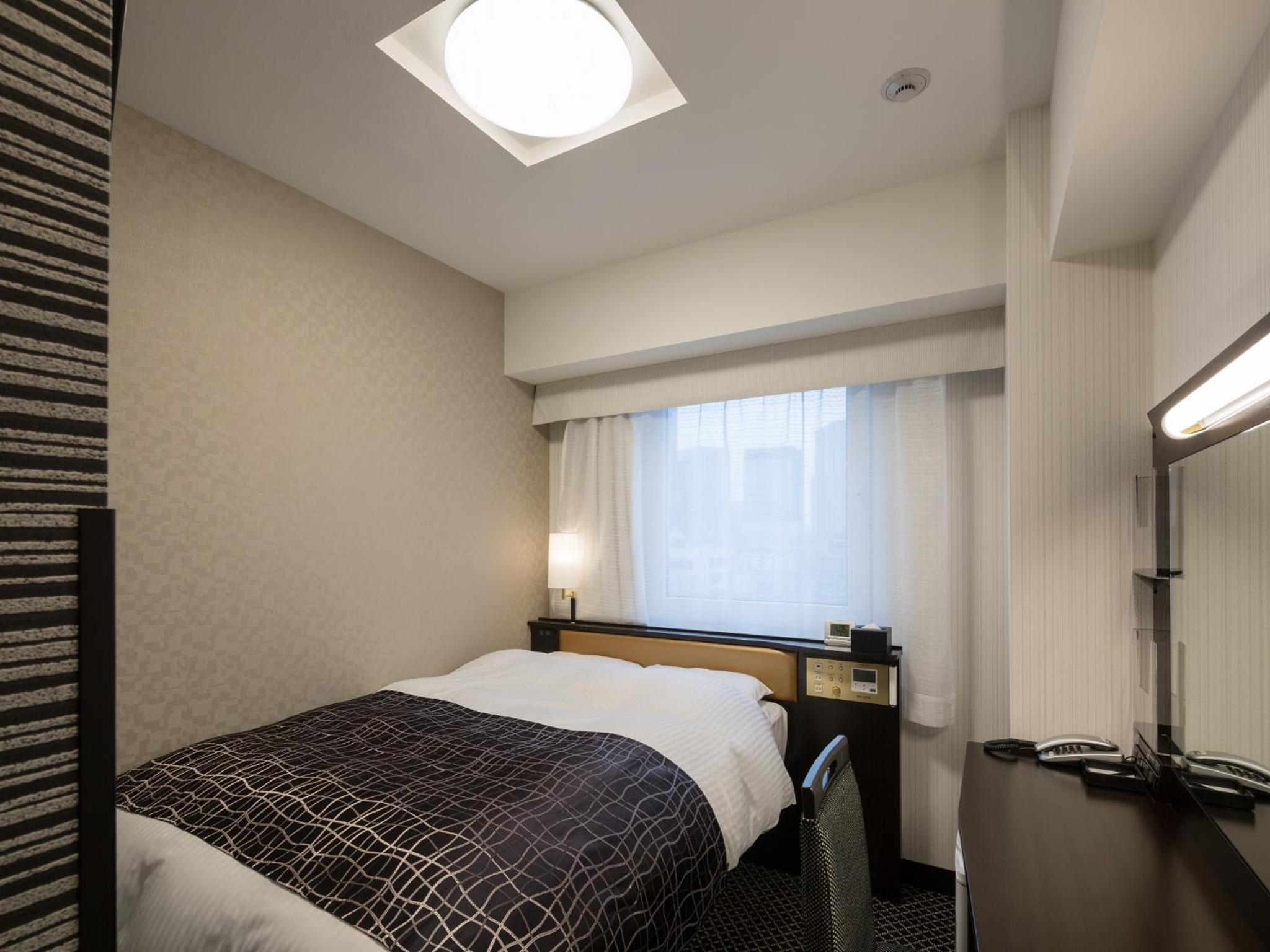 Single Room - Smoking photo 1