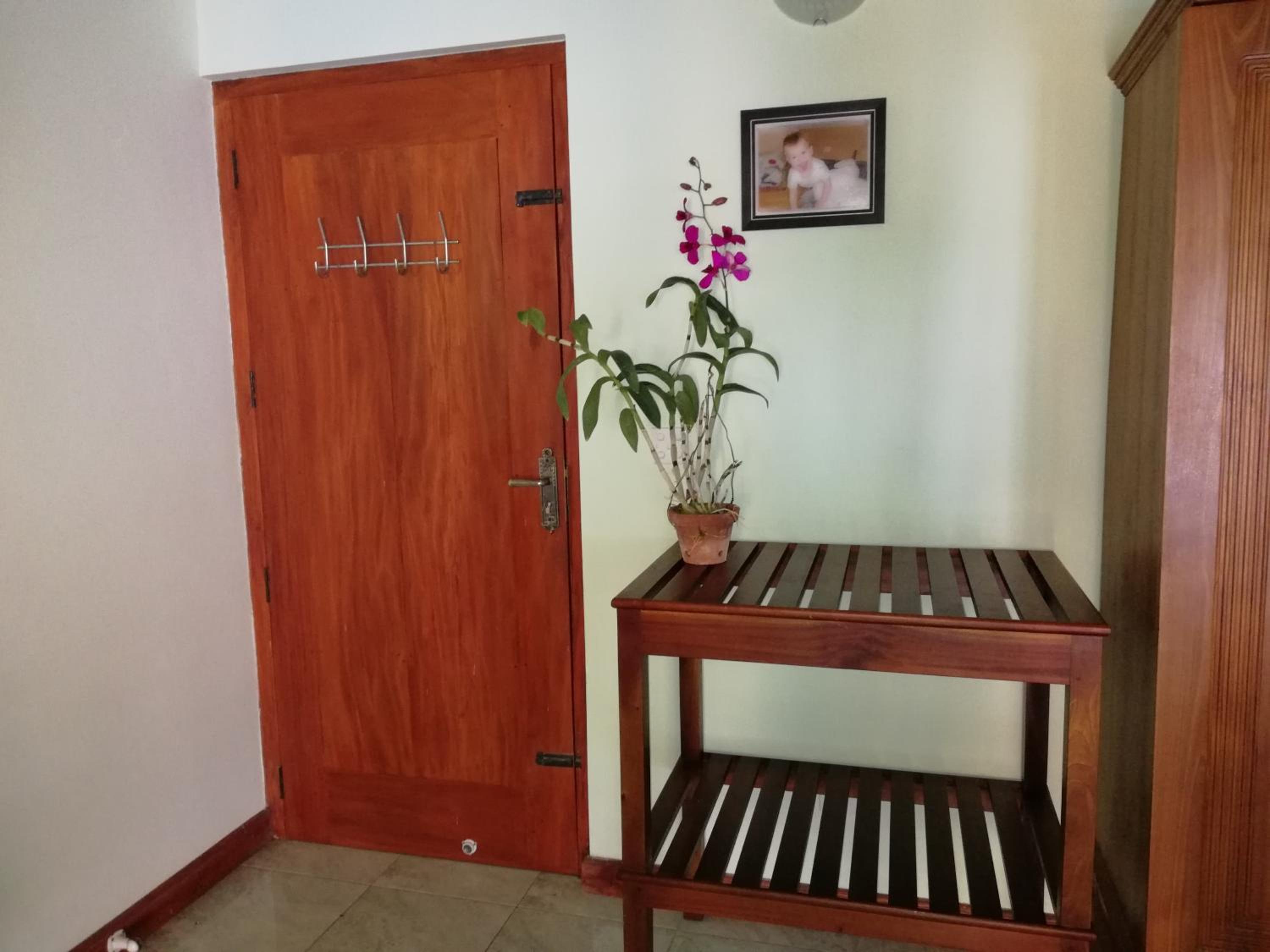 Deluxe Room (2 Adults + 1 Child) photo 2