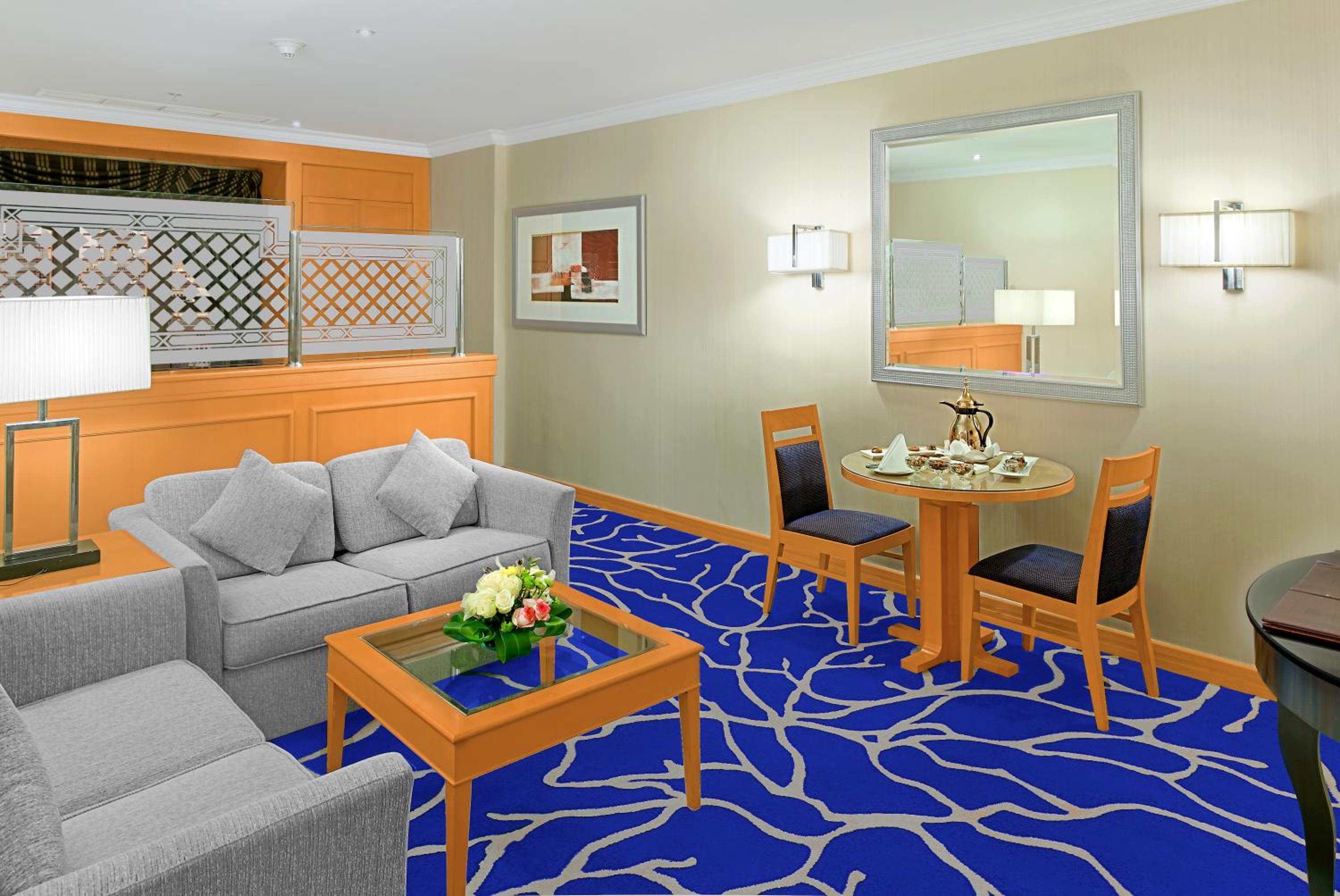 Studio Suite Partial Haram View with Two Single Beds - Photo 3