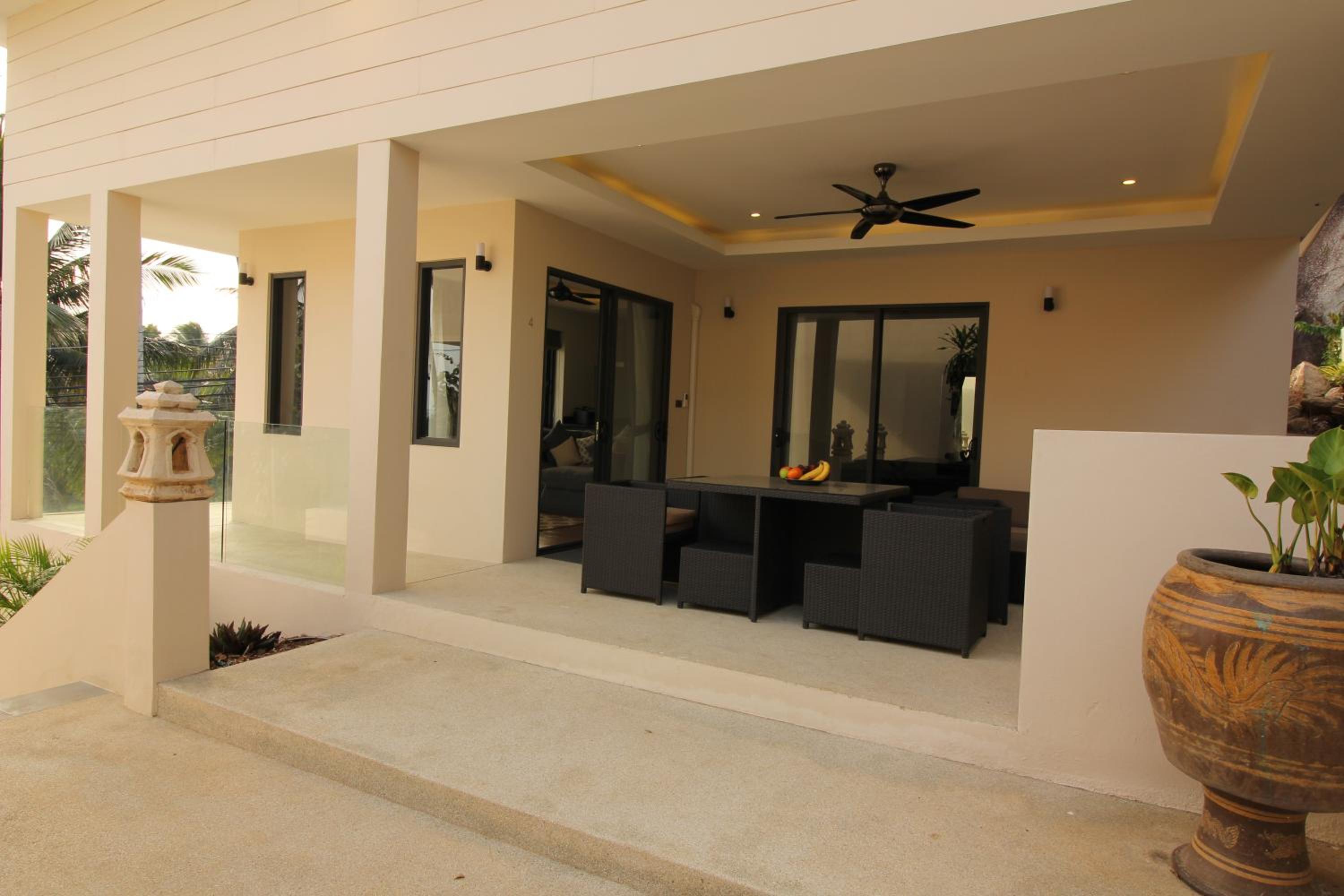 Villa 4 photo 3