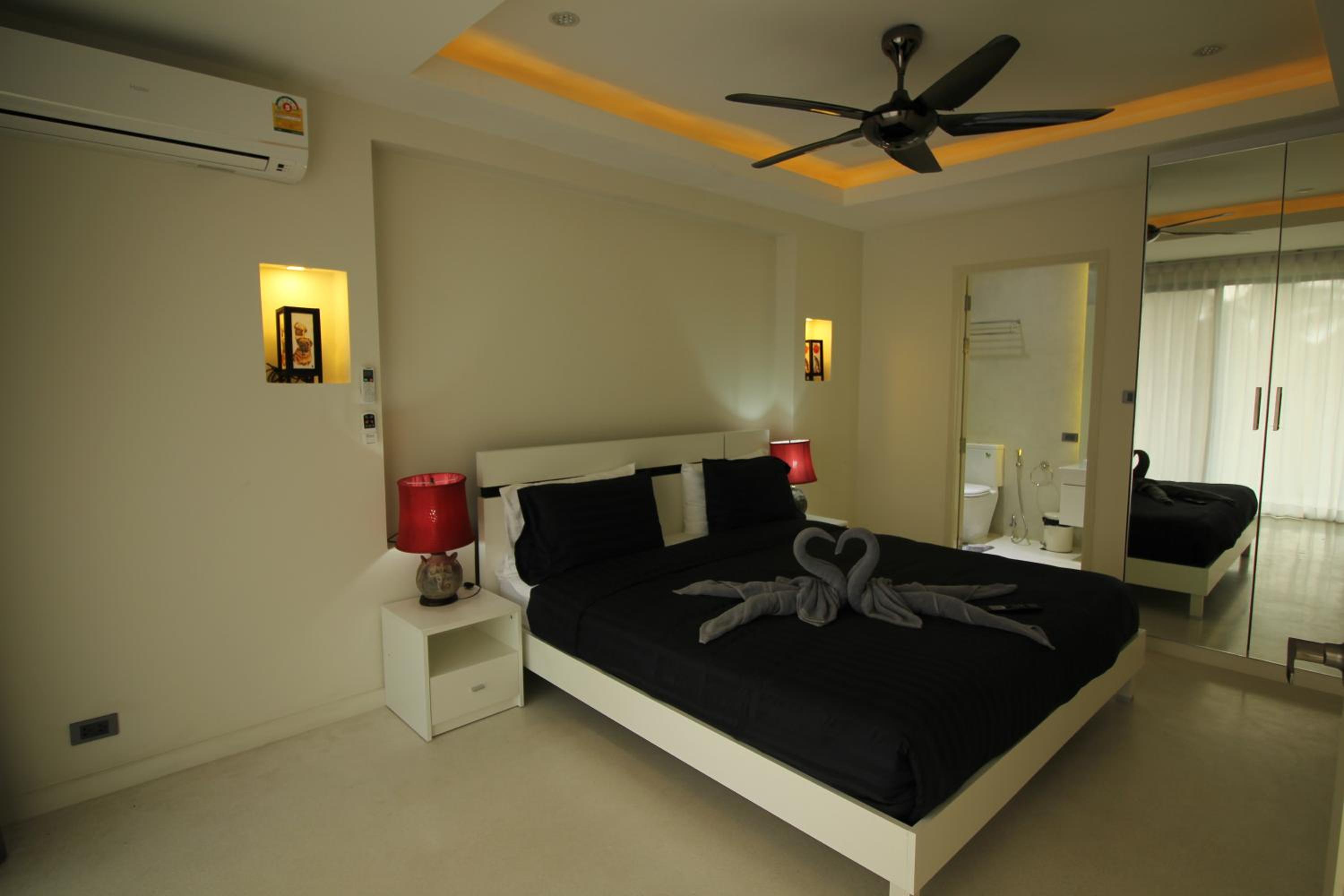 Villa 3 photo 1