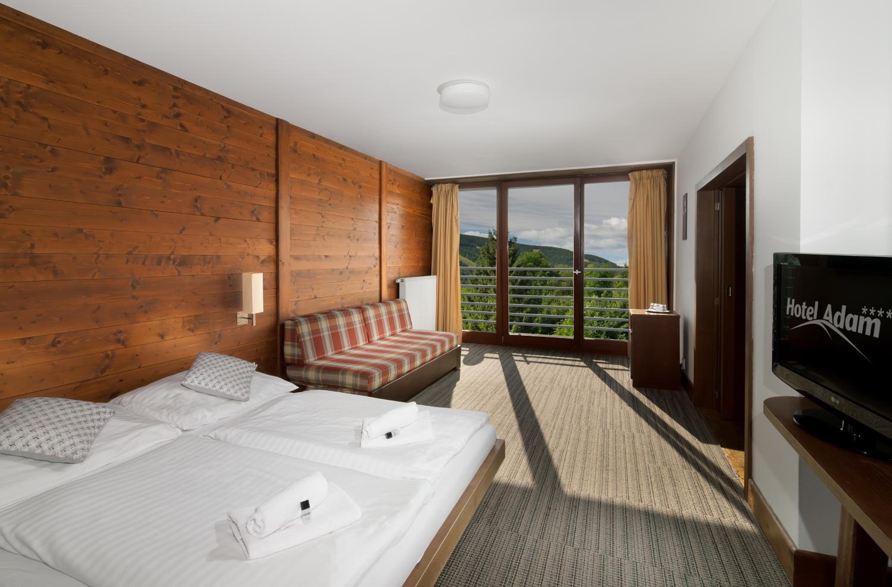 Two-Bedroom Suite