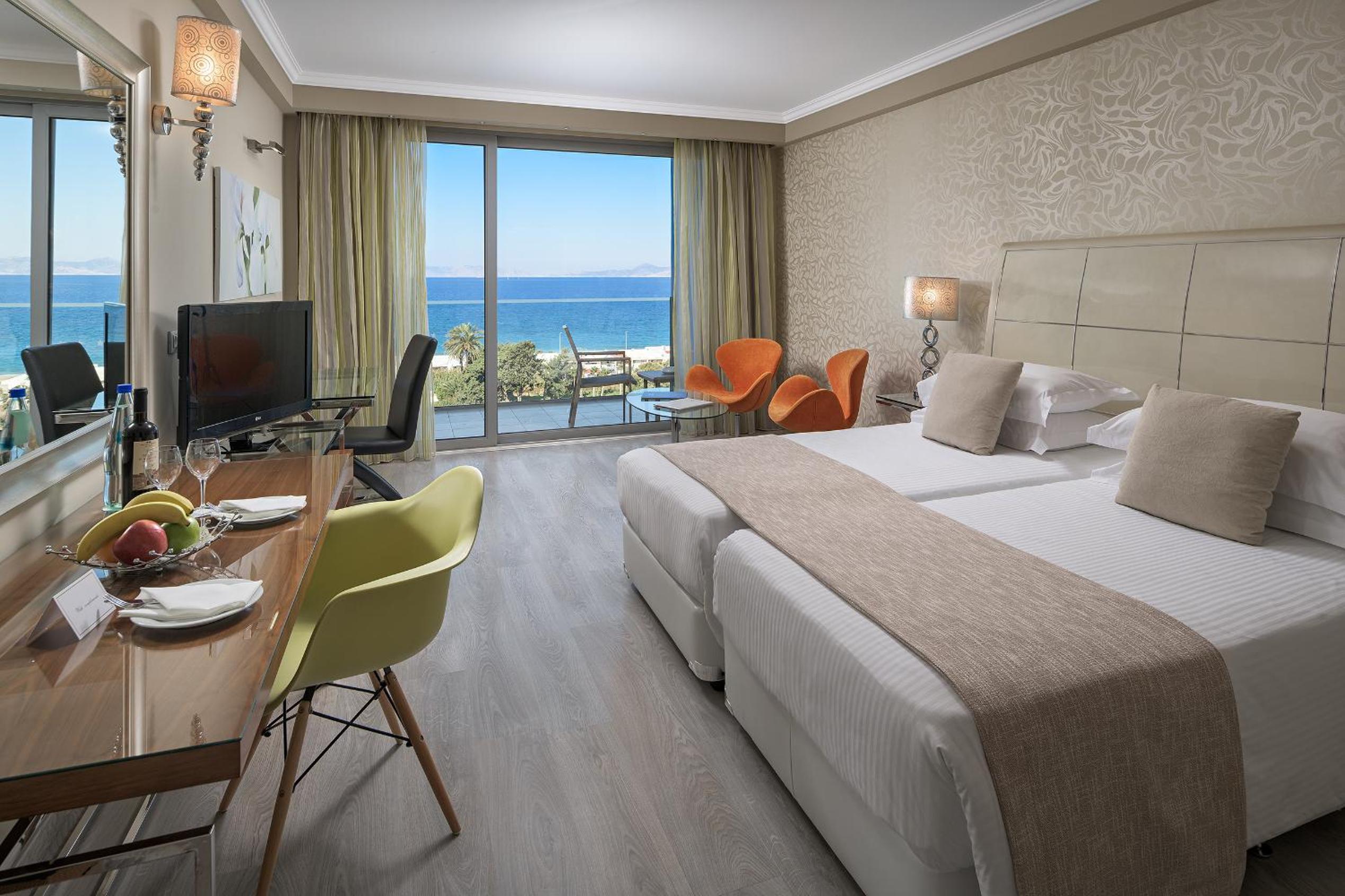 Deluxe Room with Sea View (2-3 People)