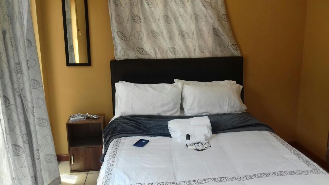Double or Twin Room - Photo 1
