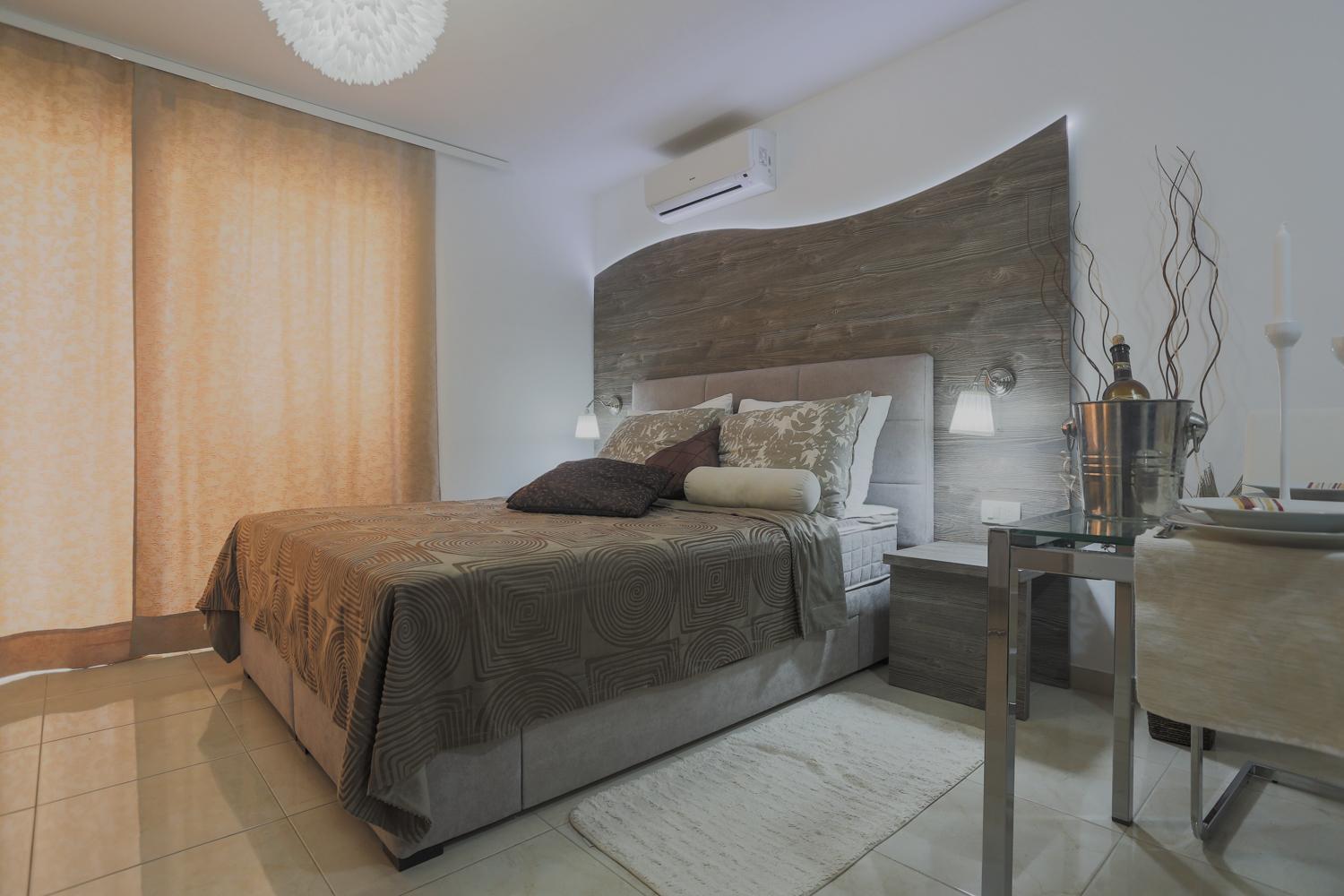 Luxury Studio 2