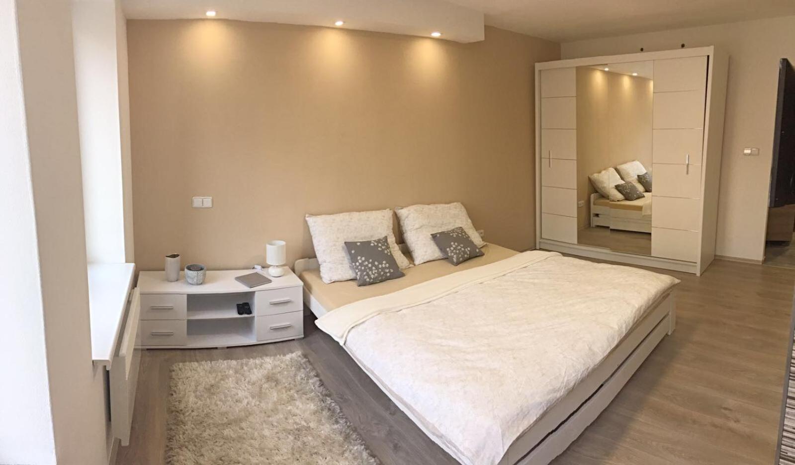 Apartment - Photo 1