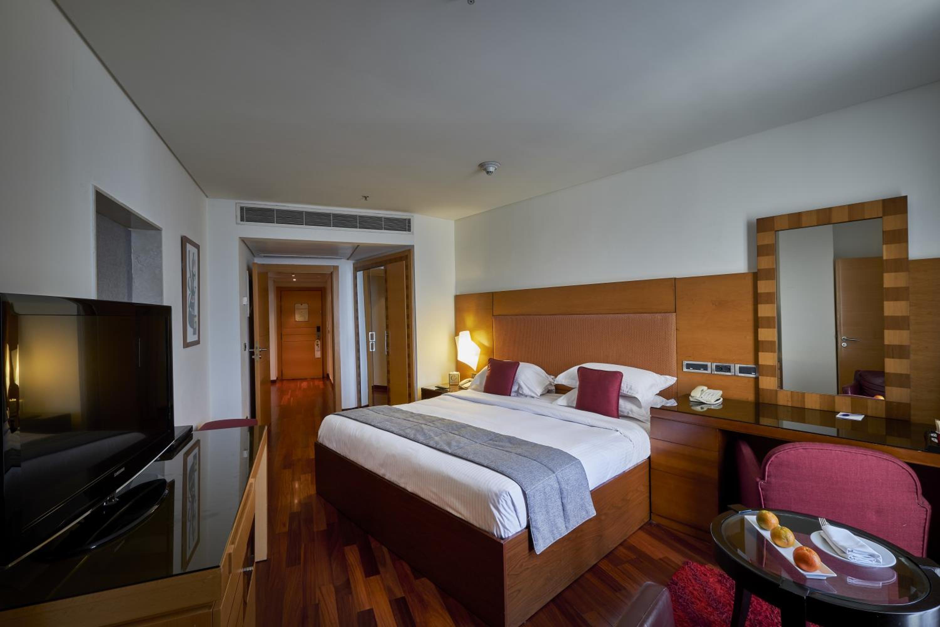 Junior Suite with Balcony photo 1