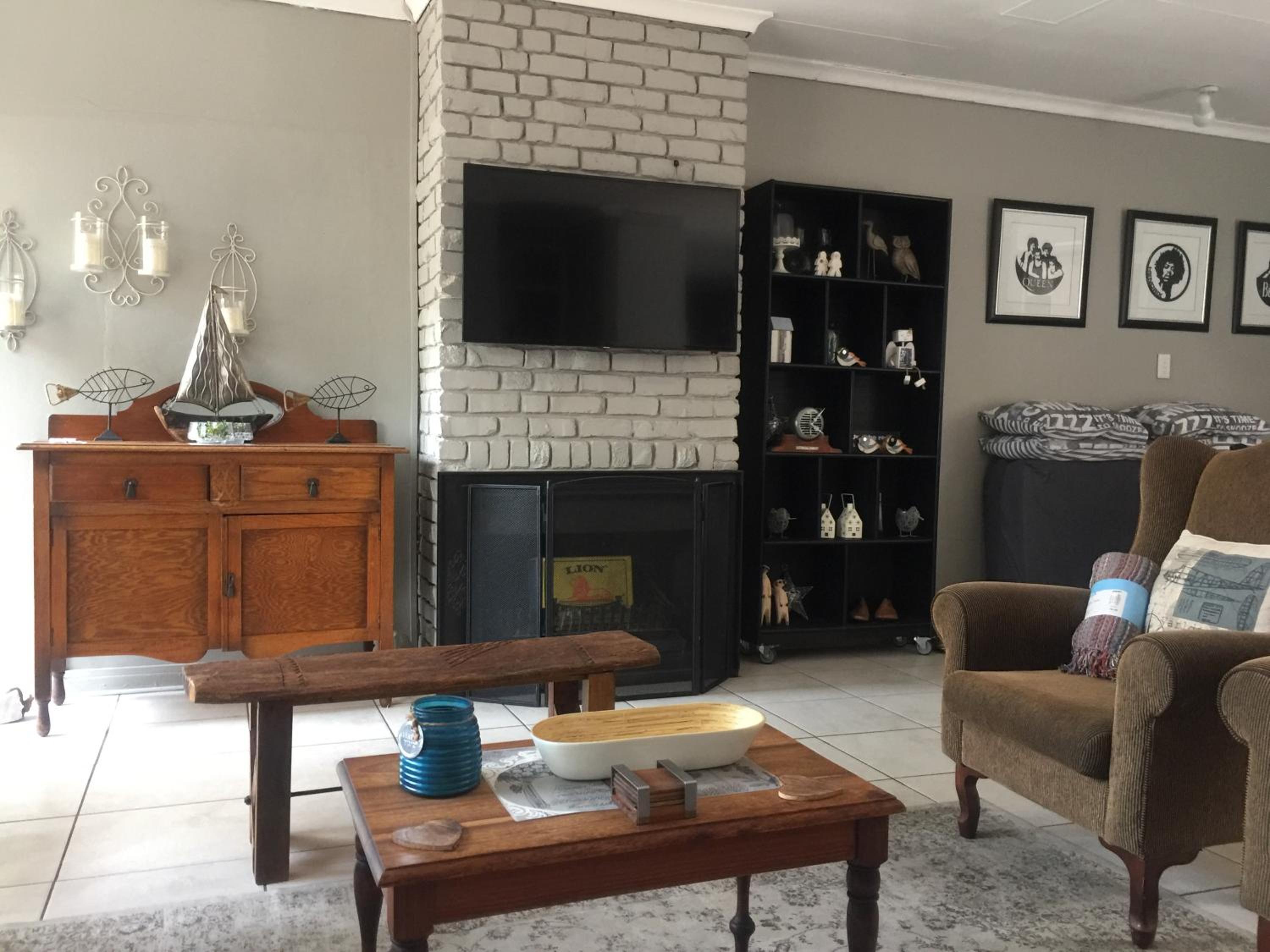 Deluxe Family Suite photo 1