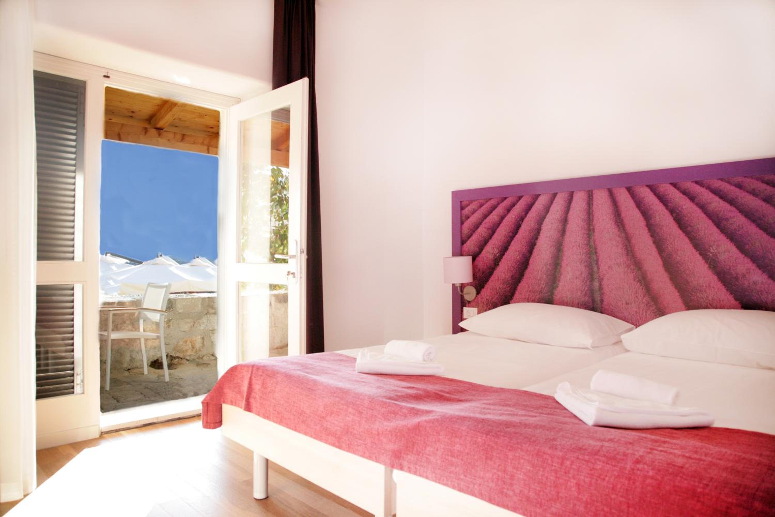 Standard Double or Twin Room photo 1