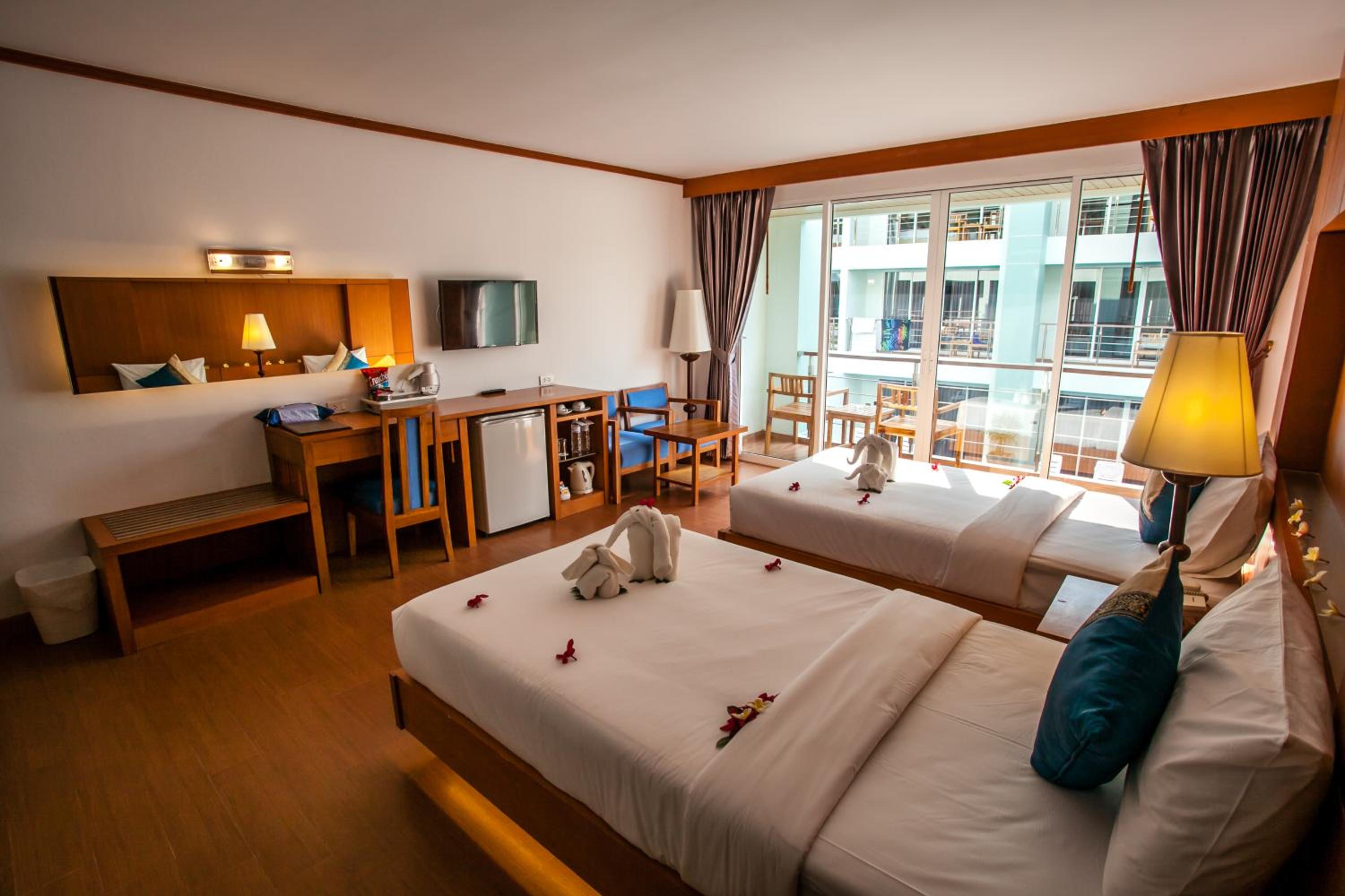 Deluxe Double Room - Photo 2