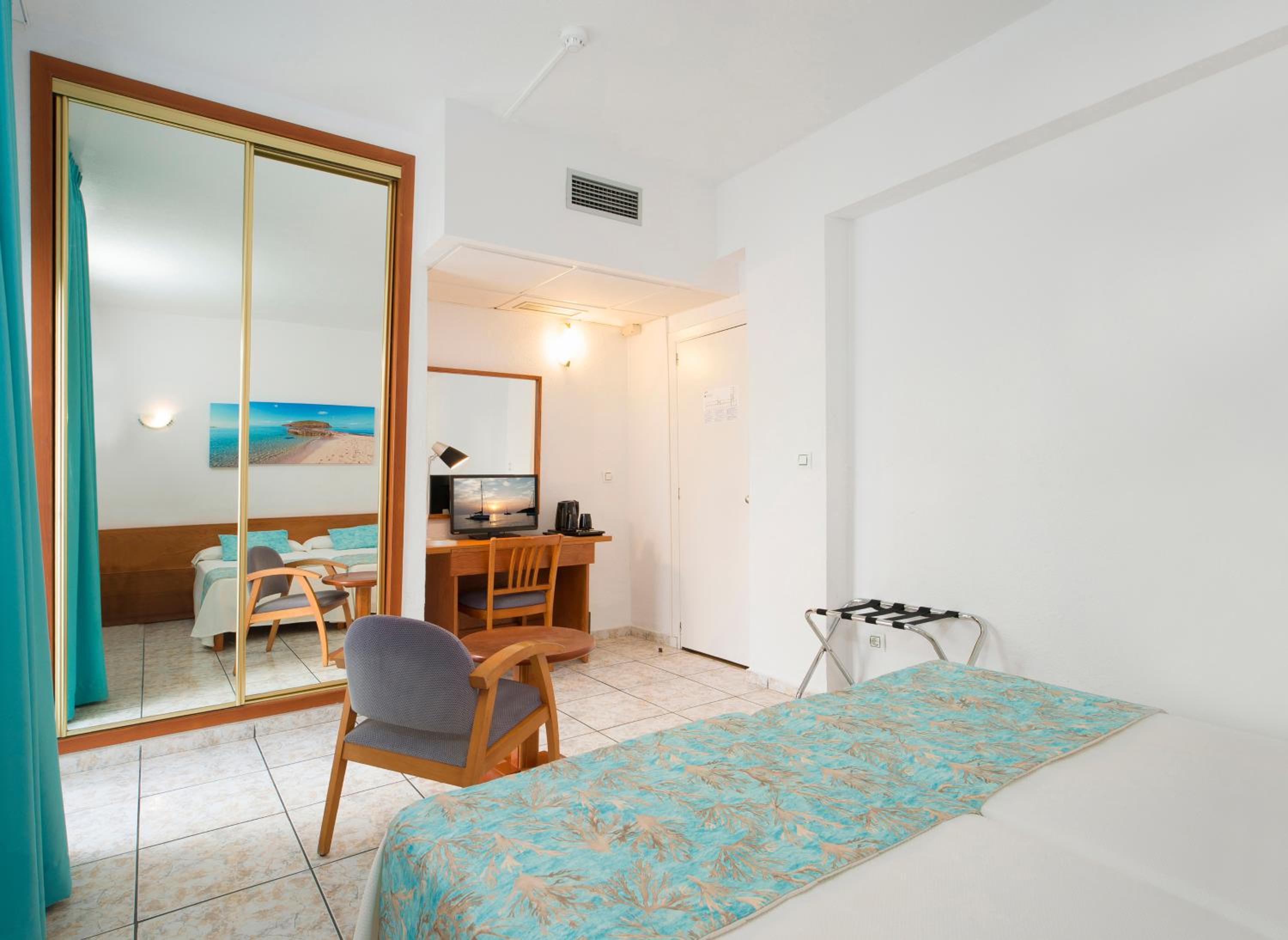 Twin Room without balcony  - Photo 2