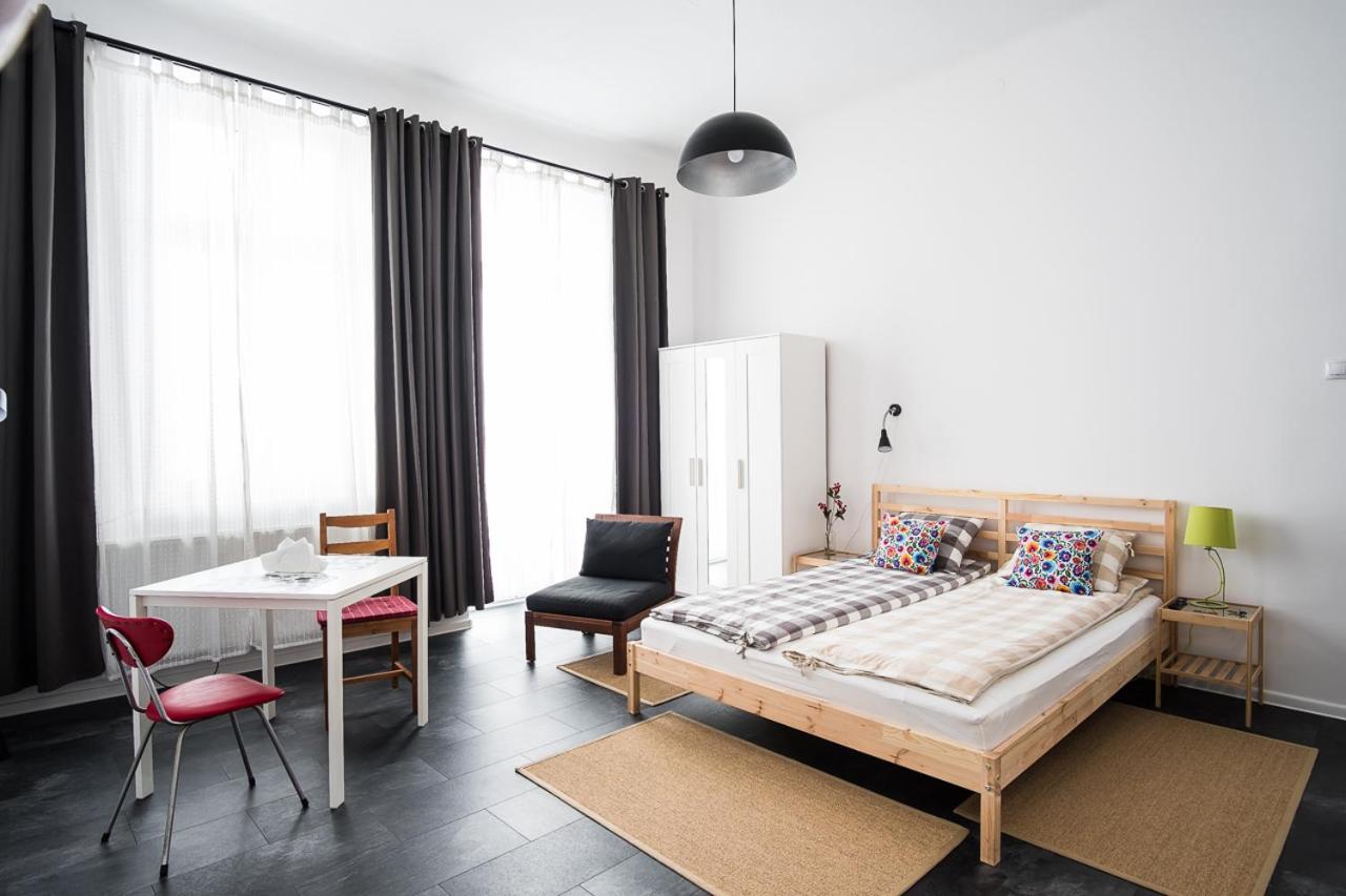 Apartment with Balcony photo 1