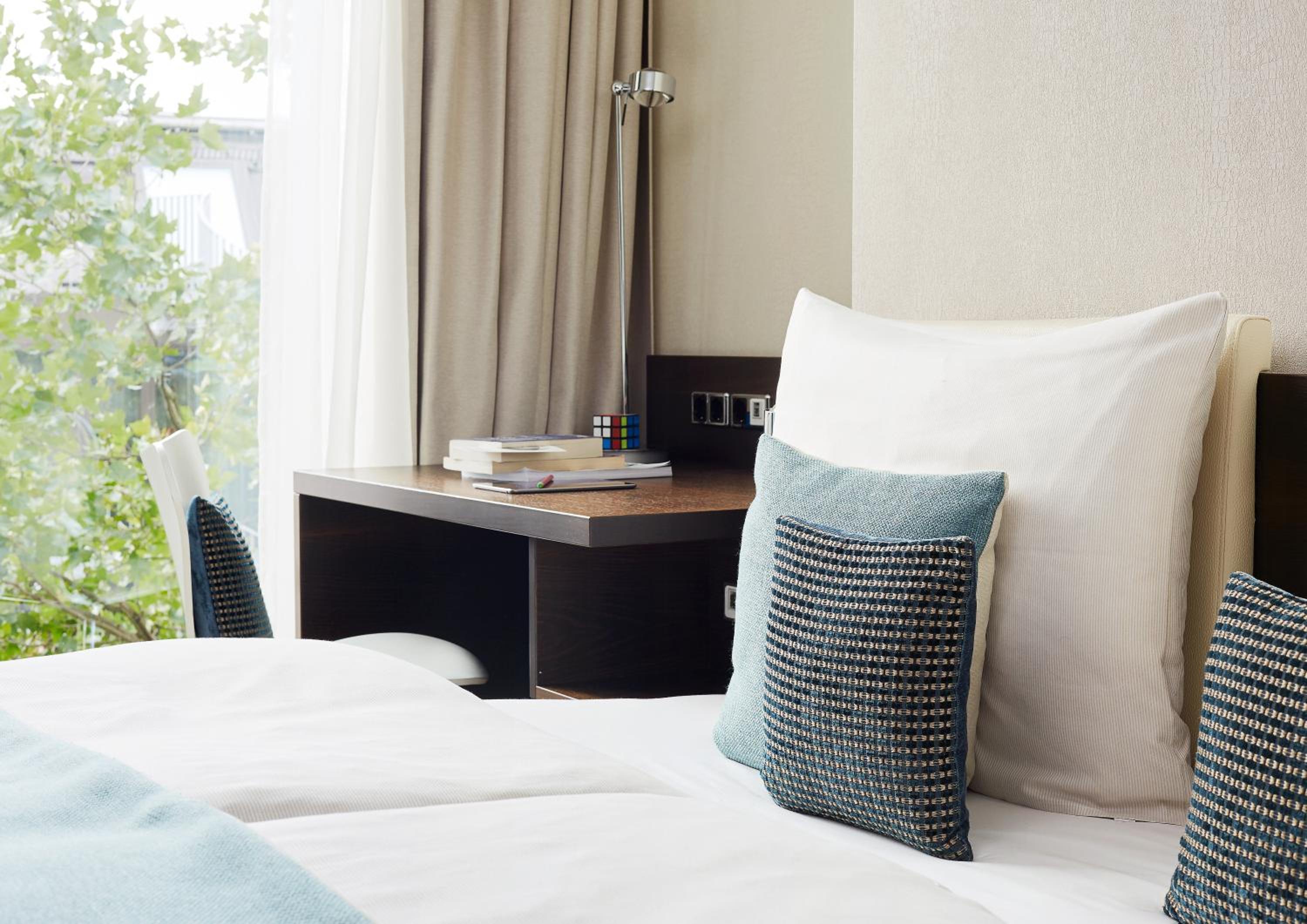 Deluxe Queen Room photo 1