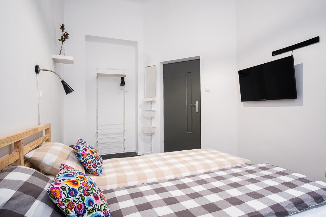 Double Room with Private Toilet photo 2