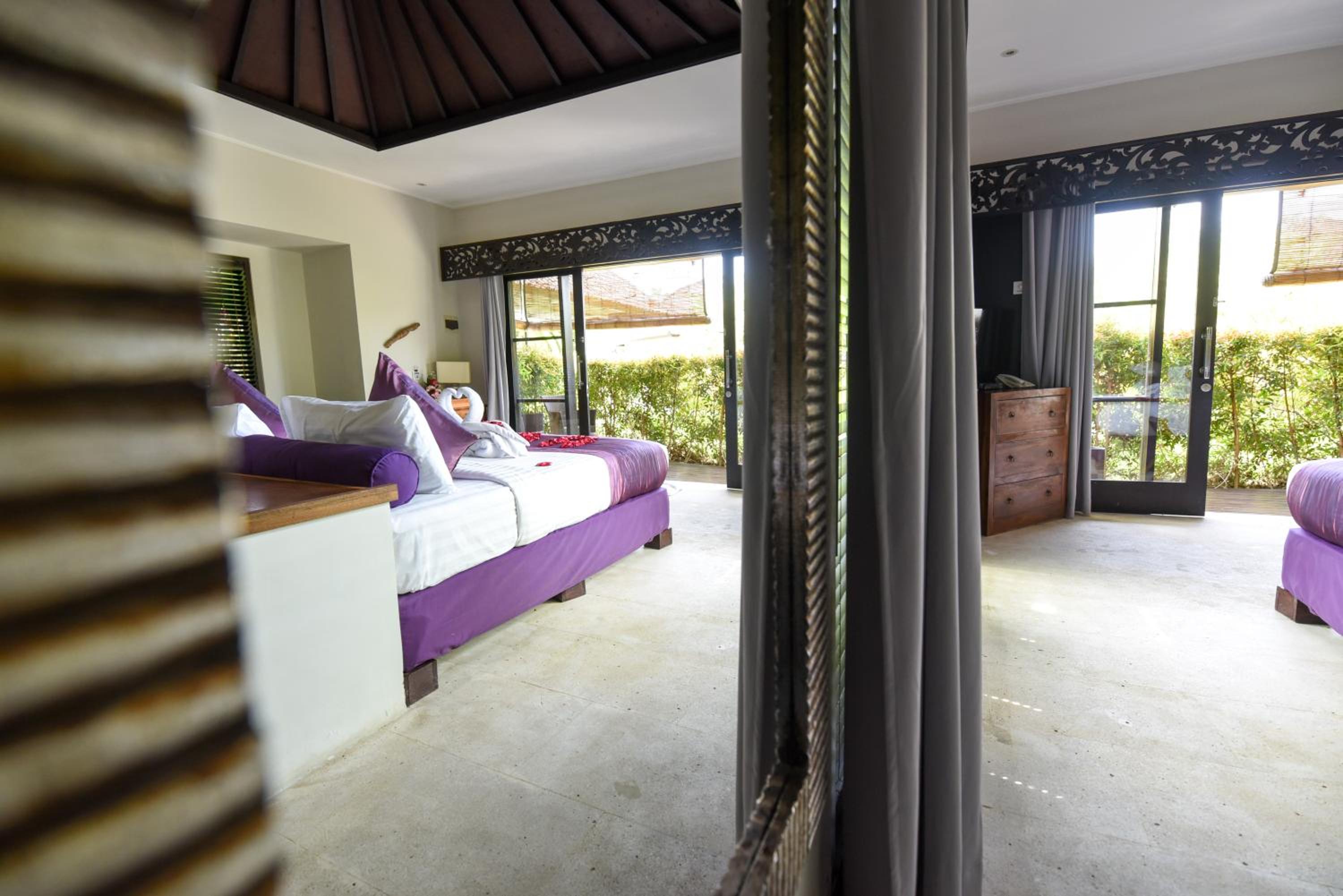 Suite with Garden View - Photo 11