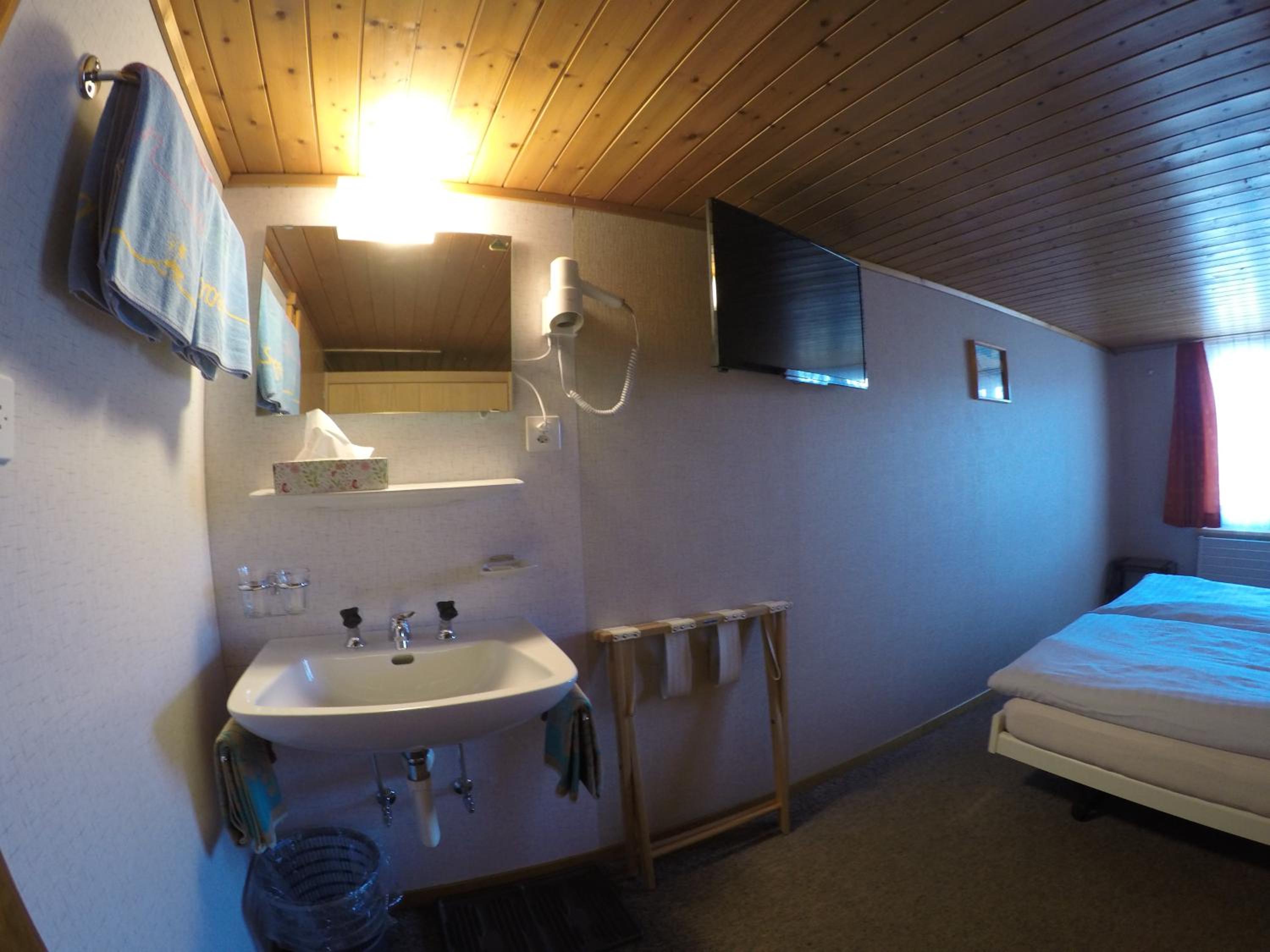 Double Room with Shared Toilet photo 3